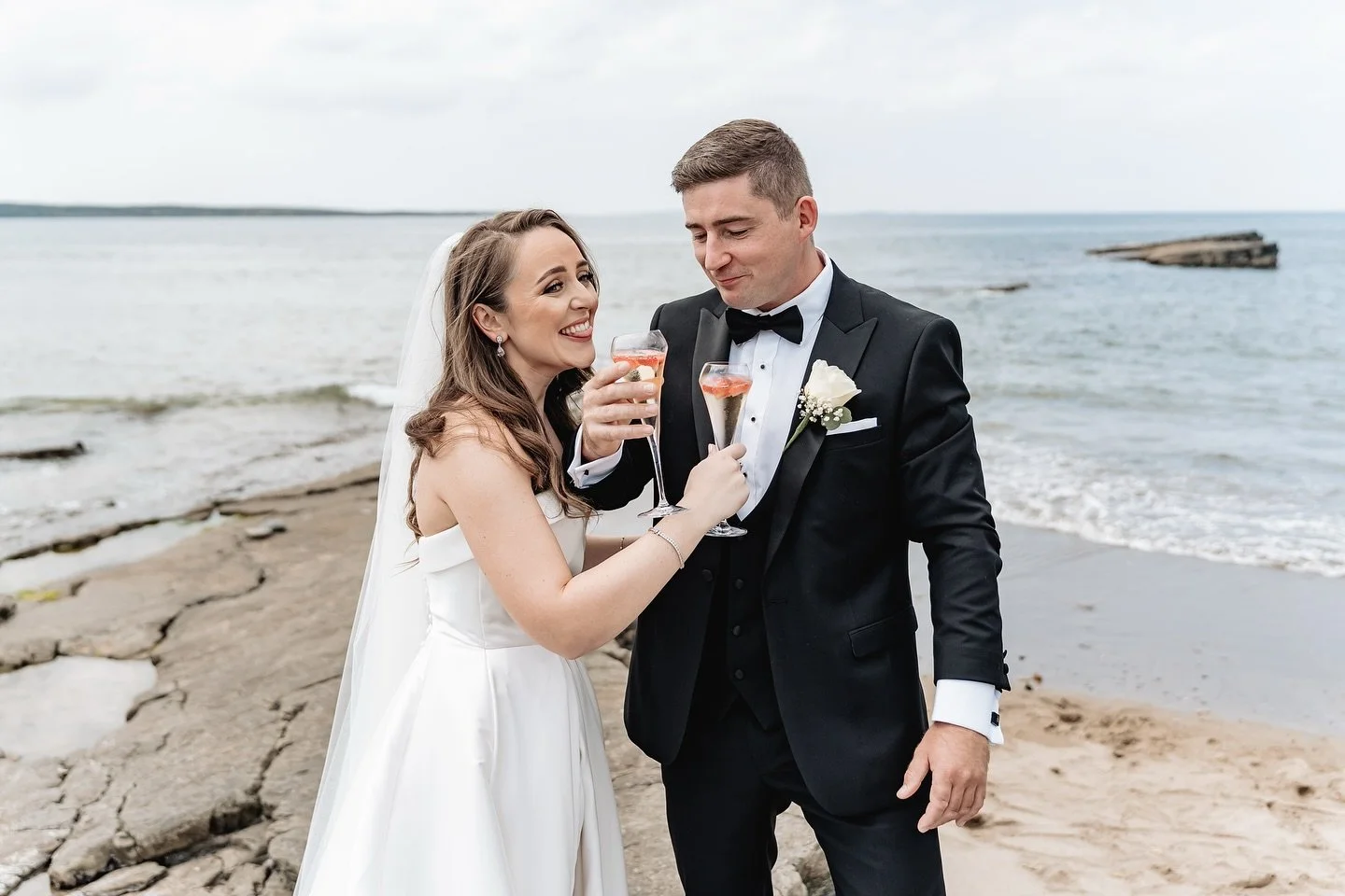 Your wedding day isn&rsquo;t a photo shoot. It&rsquo;s laughter, happy tears, and dance floor chaos. I&rsquo;ll capture it all, no stiff poses, no fake smiles. Just you two, actually having fun. 📸✨

I&rsquo;m not here to stage a photo shoot. I&rsquo
