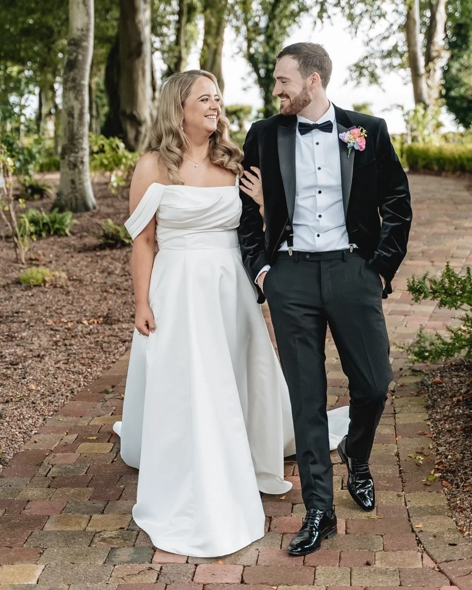 📸 Hey lovebirds!

You&rsquo;re getting married, that&rsquo;s awesome. 🎉
Now you just need someone to capture all the good stuff: the happy tears, the belly laughs, the &ldquo;OMG we actually did it&rdquo; moments. That&rsquo;s where we come in.

We