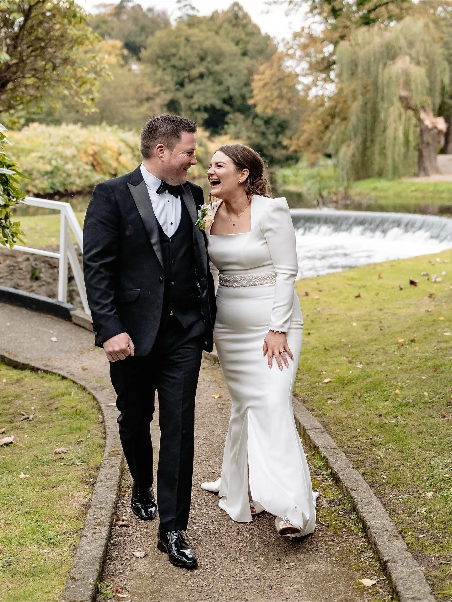 📸 Fun, real, and full of love.
I&rsquo;m Daven a wedding photographer who keeps things relaxed and natural. No awkward poses just beautiful, genuine moments that tell your story.
Let&rsquo;s capture your day the way it really felt. 💍✨ 
See more at 