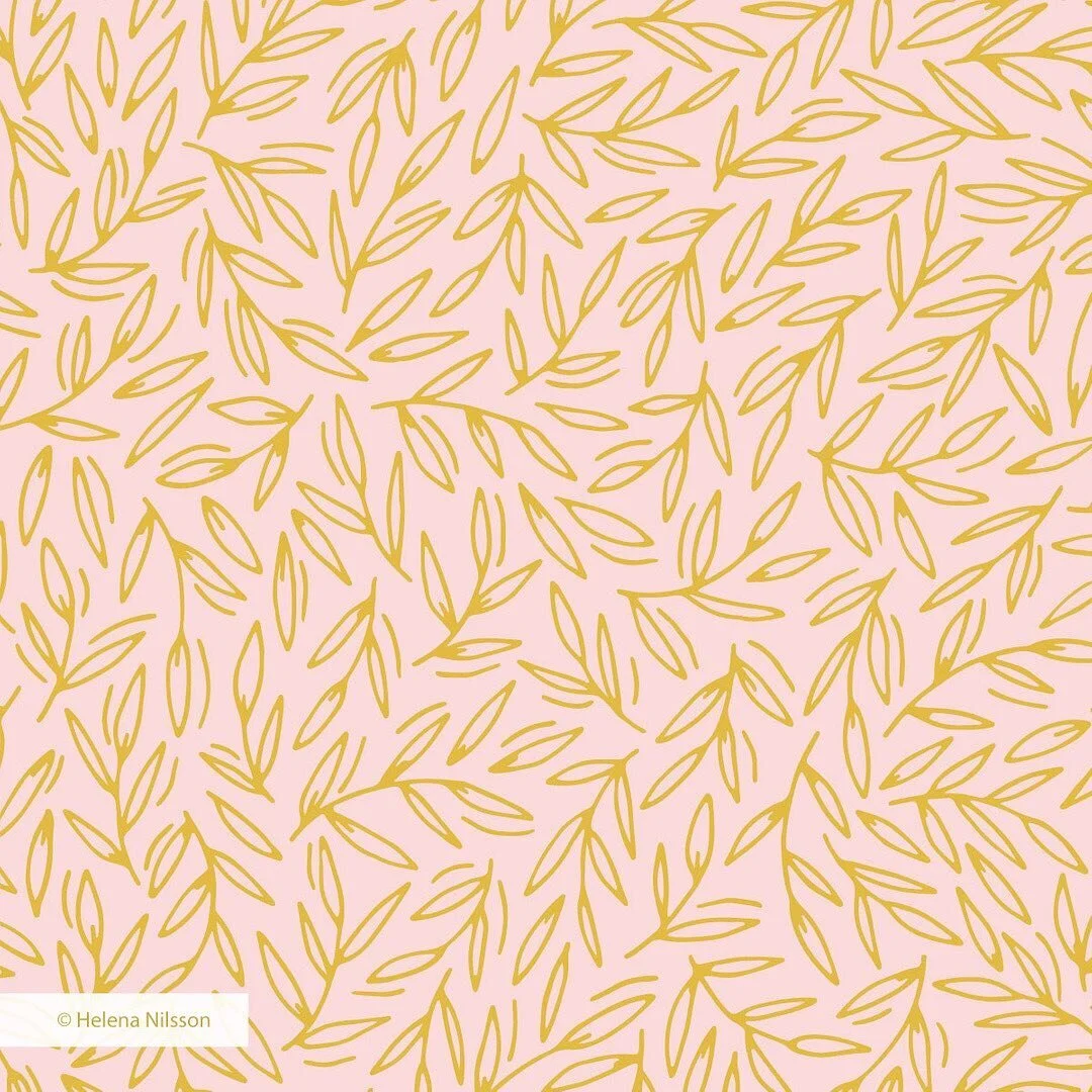 Blush + mustard ✨ foliage in a new colorway is one of the new additions to my #spoonflower shop, now with 50% off fat quarters! Check out link in bio ⬆️
.
.
.
#fabrics #spoonflowerfabric #fabricdesign #patterndesign #artlicensing #spoonflowerdesigner