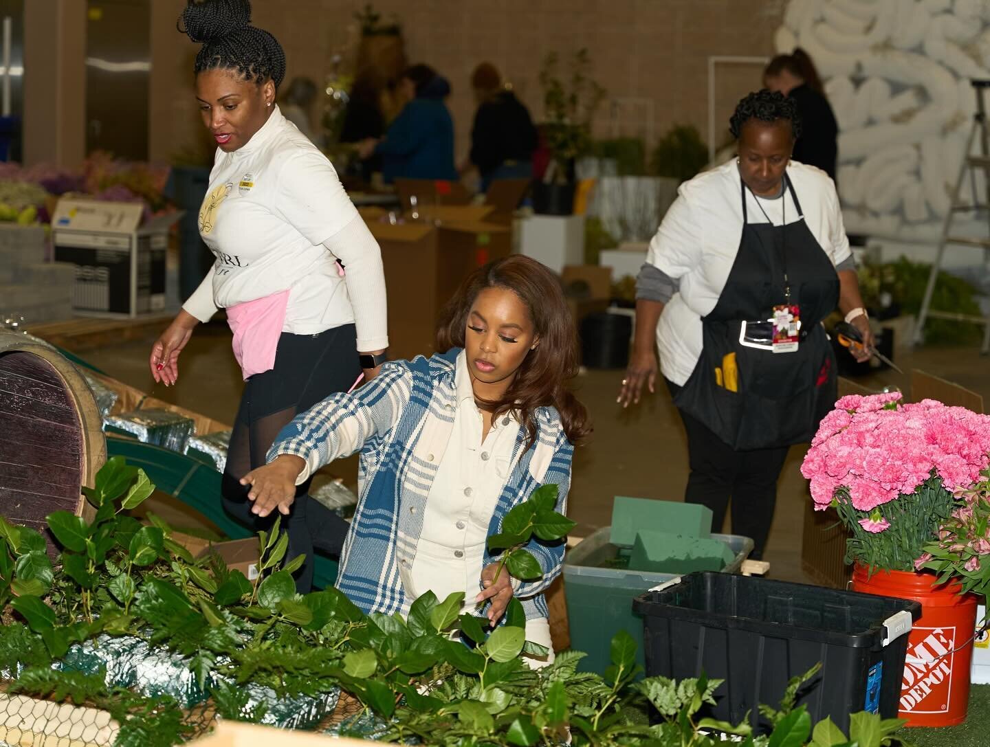 Who doesn&rsquo;t love media coverage?! Check out some of the articles and news segments we were featured in last year! ⬇️

The show starts in just 4 days! Will you be coming to check out all the beauty at The Philadelphia Flower Show?! 🙋🏾&zwj;♀️

