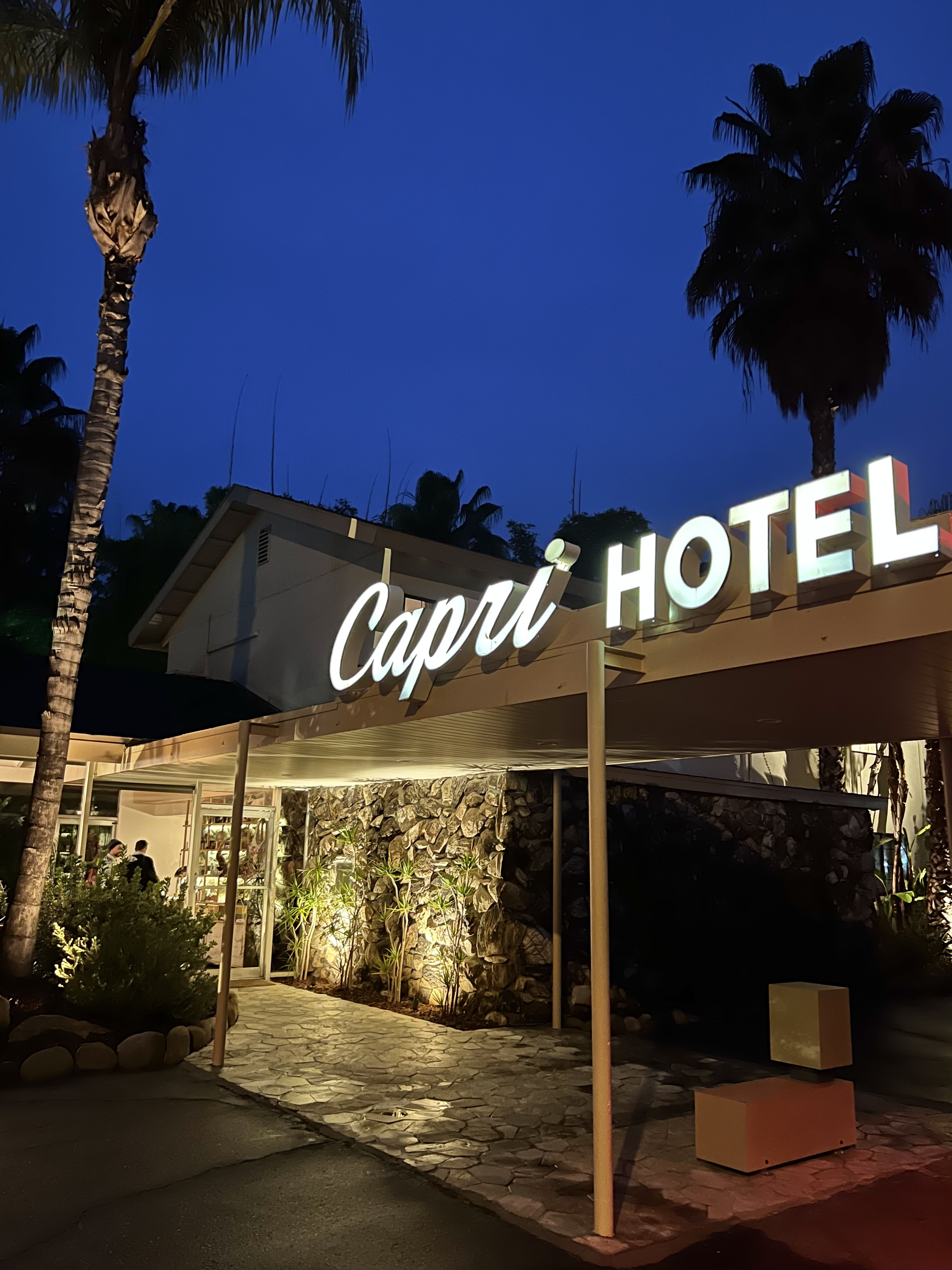 Pastel colored motel in Ojai, CA with the right amount of nostalgia —  Selected by RG