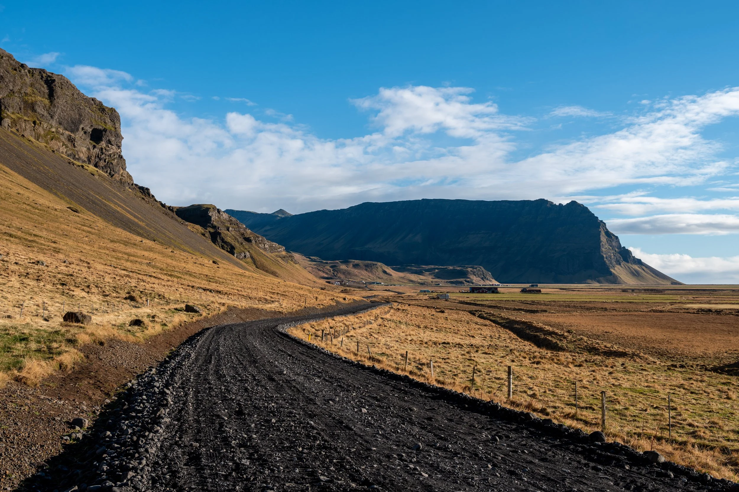 246 - Skálavegur