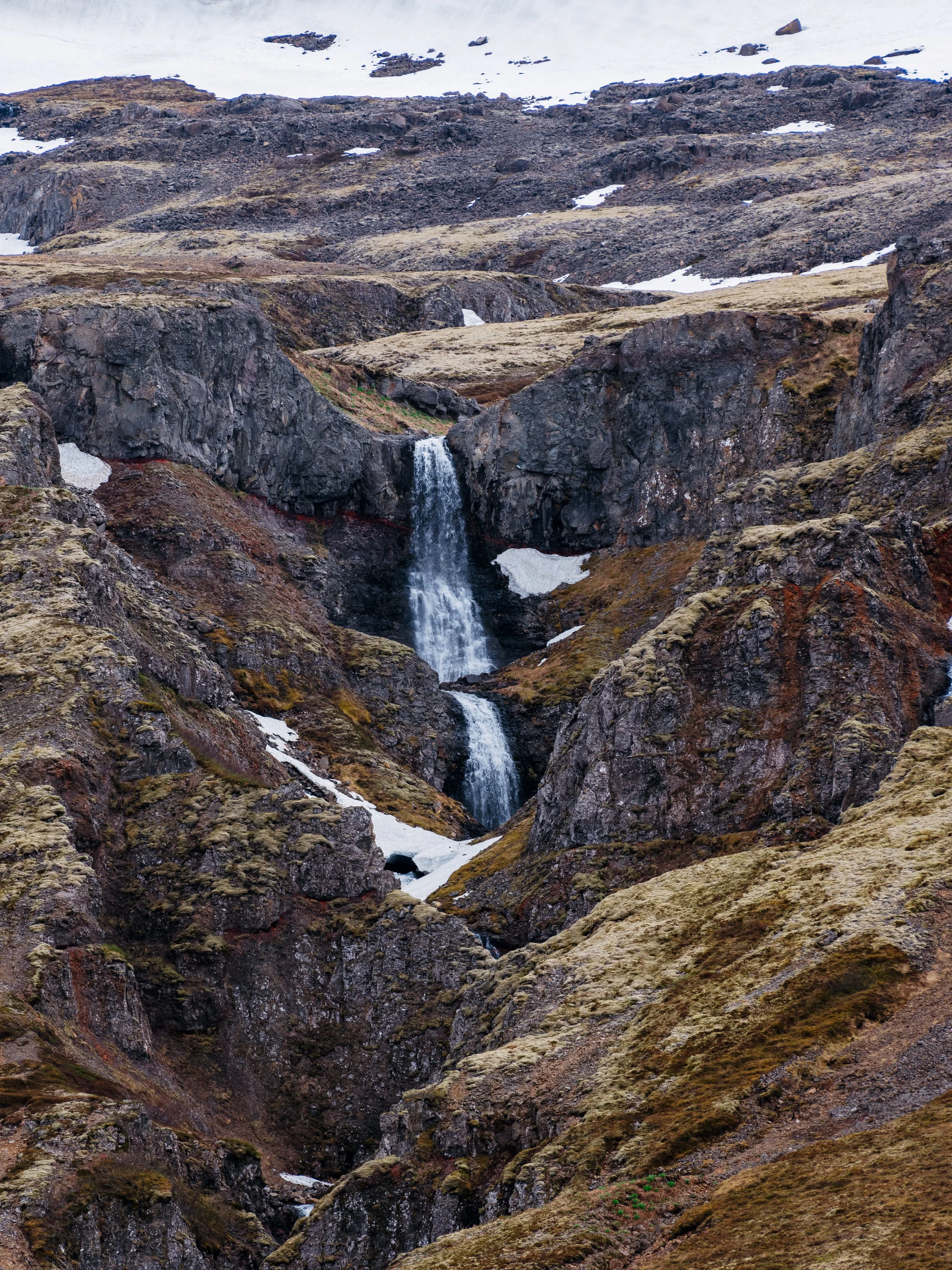 Waterfall in Seljagil