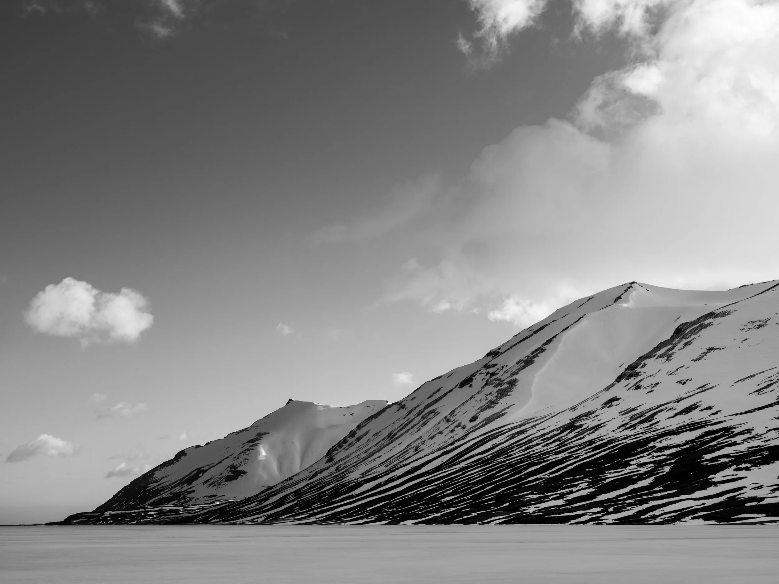 Víkurhyrna (near) and Víkurbyrða (far)