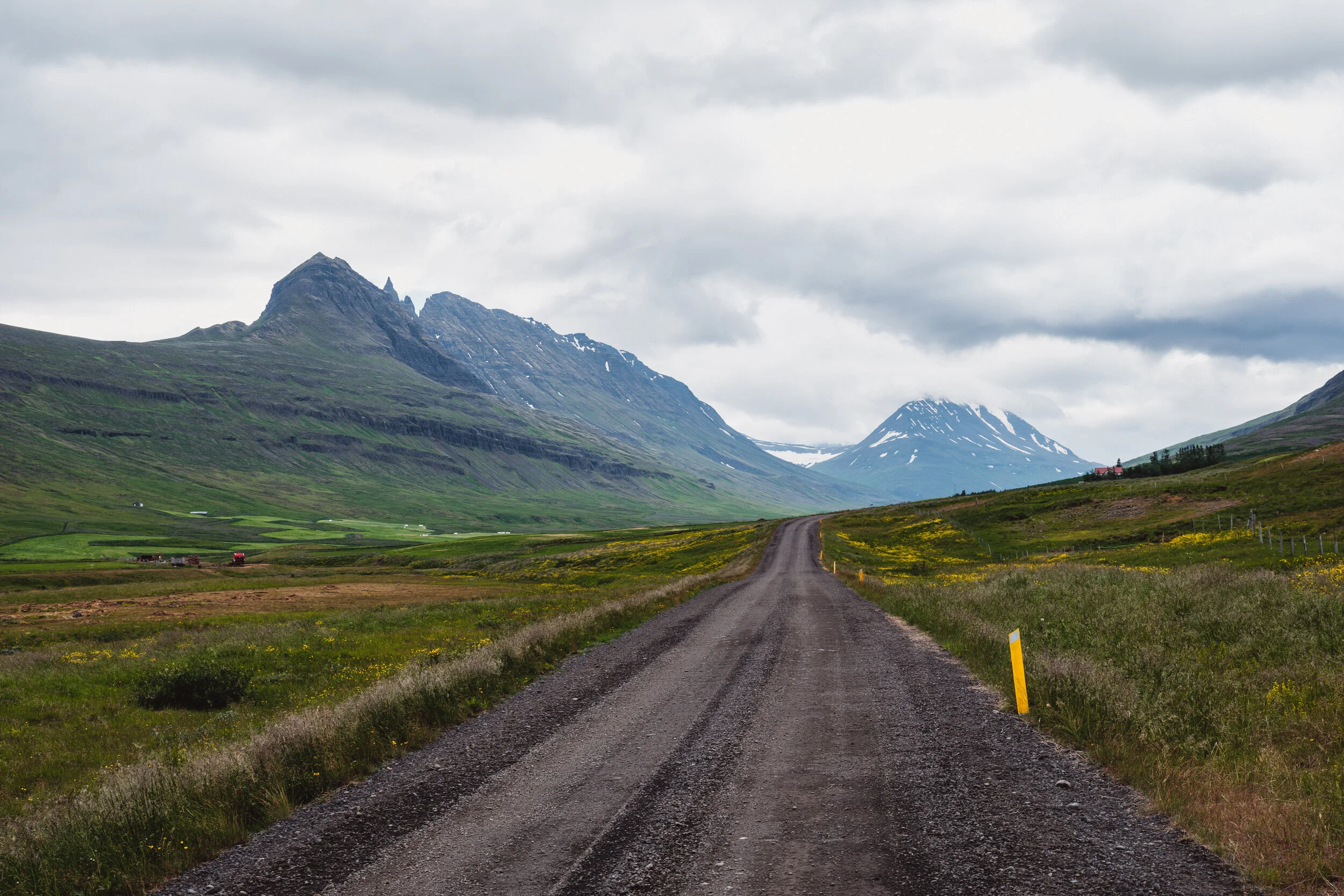 814 - Staðarhólsvegur