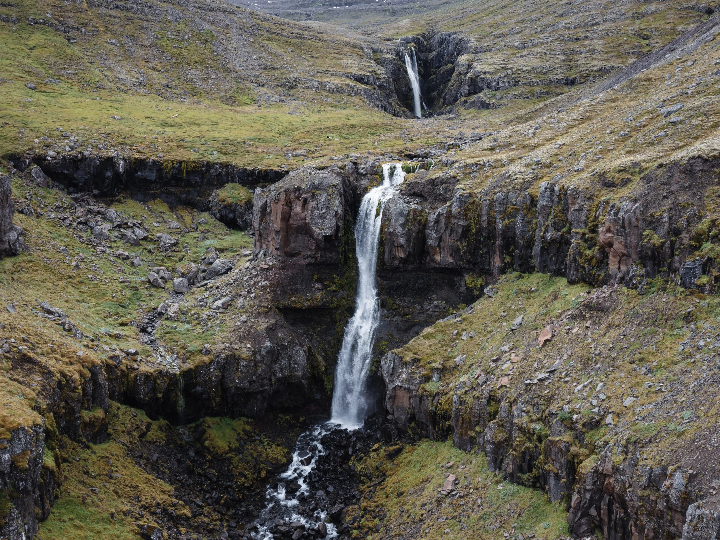 Waterfall in Hrútá
