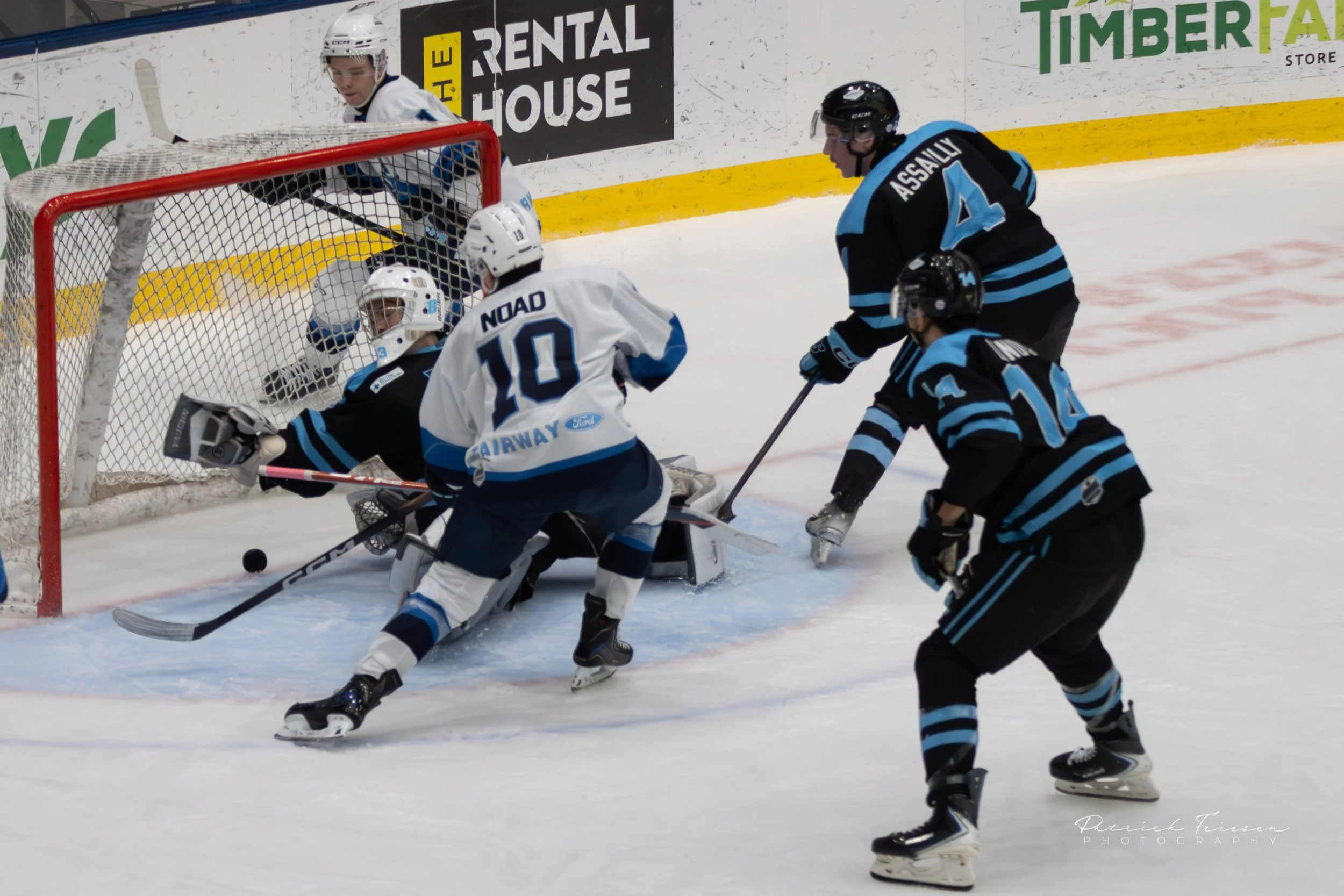 Dec 31 vs Blues-14.jpg