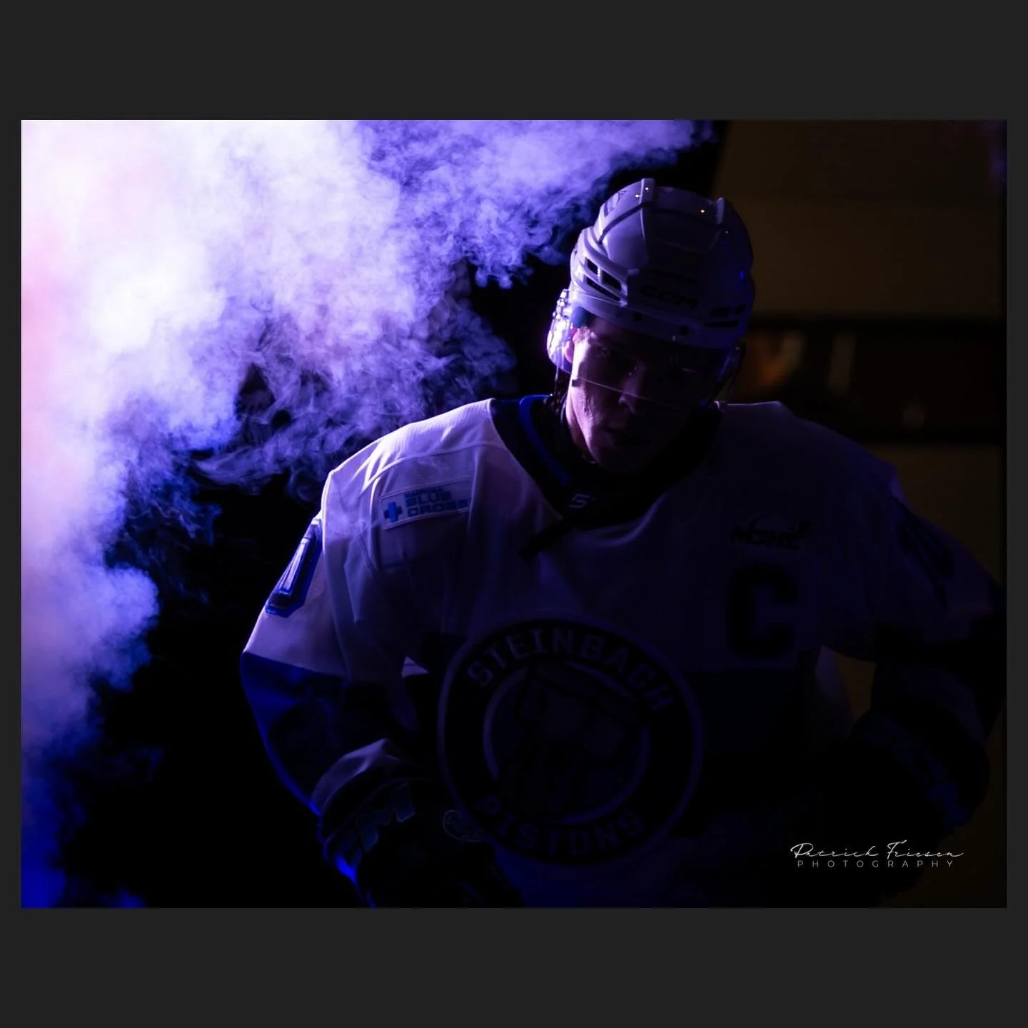 A few photos from last night&rsquo;s @mjhlpistons game against Virden. Check out my website for all the 40 photos. Link is in bio and here http://patrickfriesen.ca/pistons-hockey