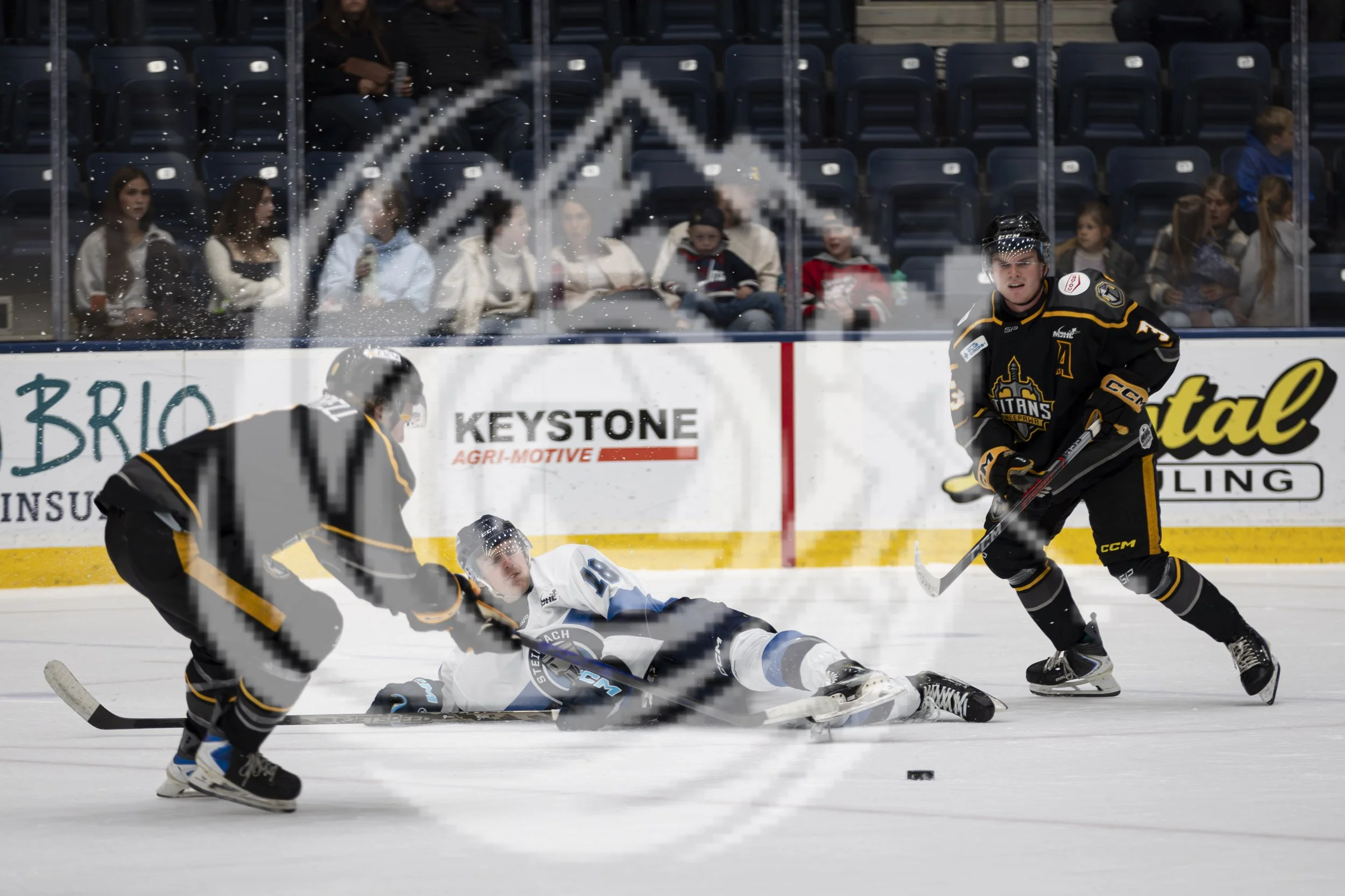 Sept 25 vs Neepawa low res-9.jpg
