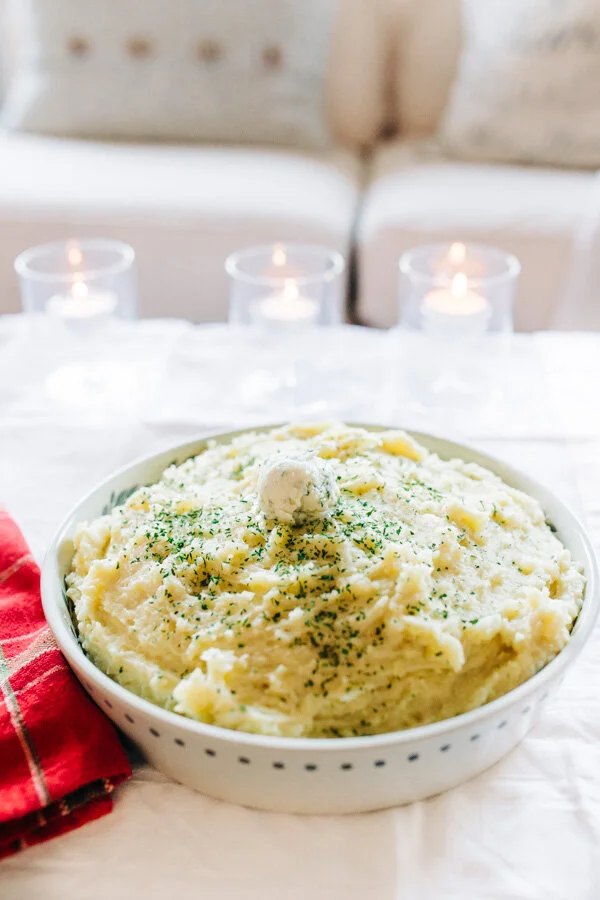 ROASTED GARLIC MASHED POTATOES-4.jpg