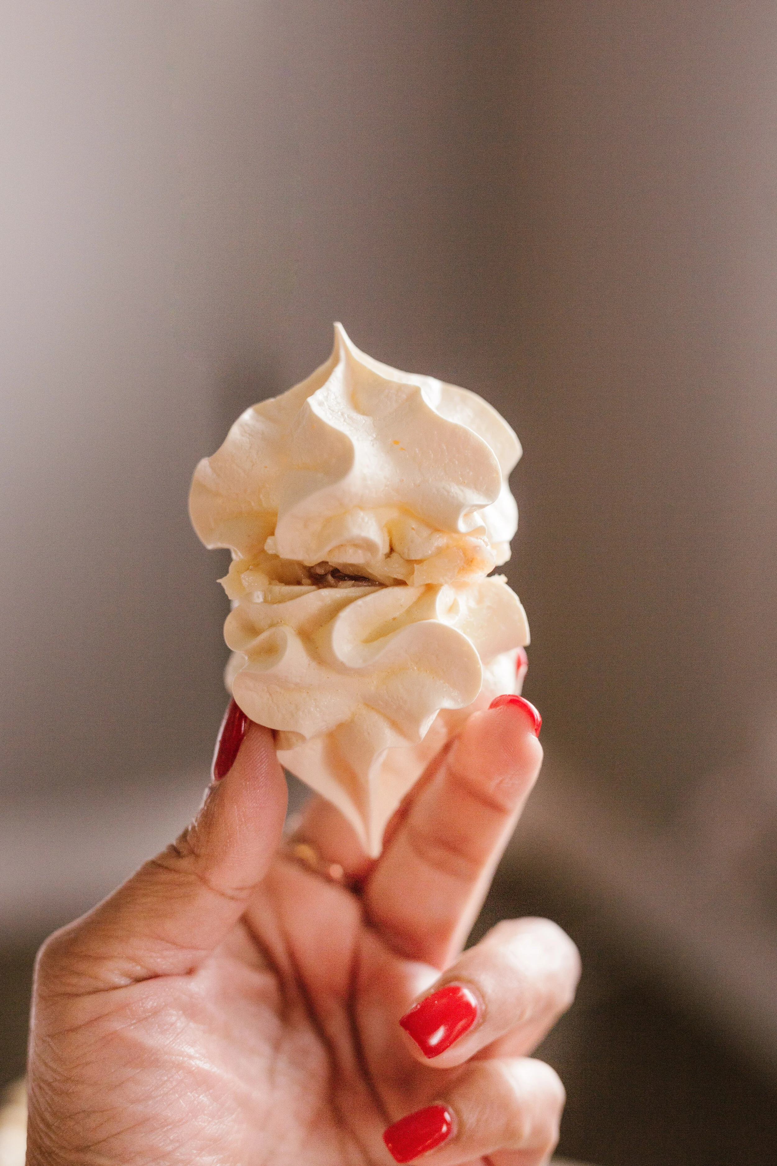 Meringue cookies with fig butter filling-3.jpg