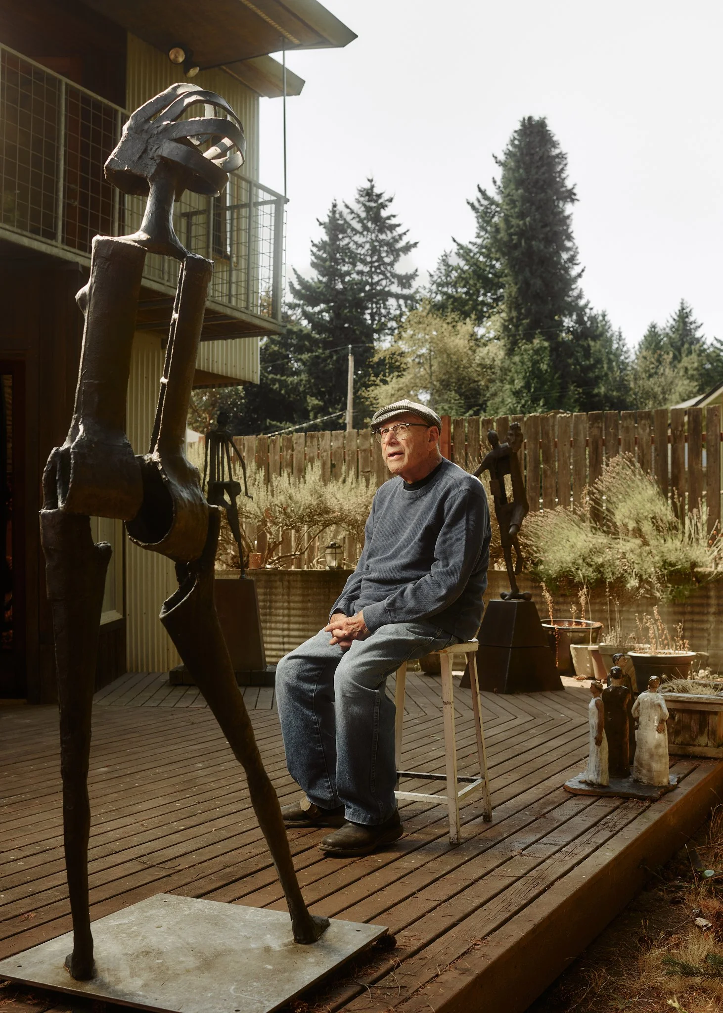 PhillipLevine_2021_BenLindbloom_850_9557 2 1.jpg