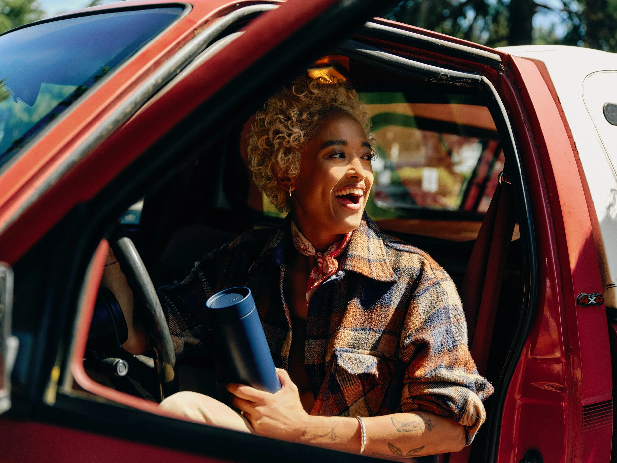 360_Traveler_Tidal_Blue_Lifestyle_Ben_Lindbloom_250612_0 1.jpg