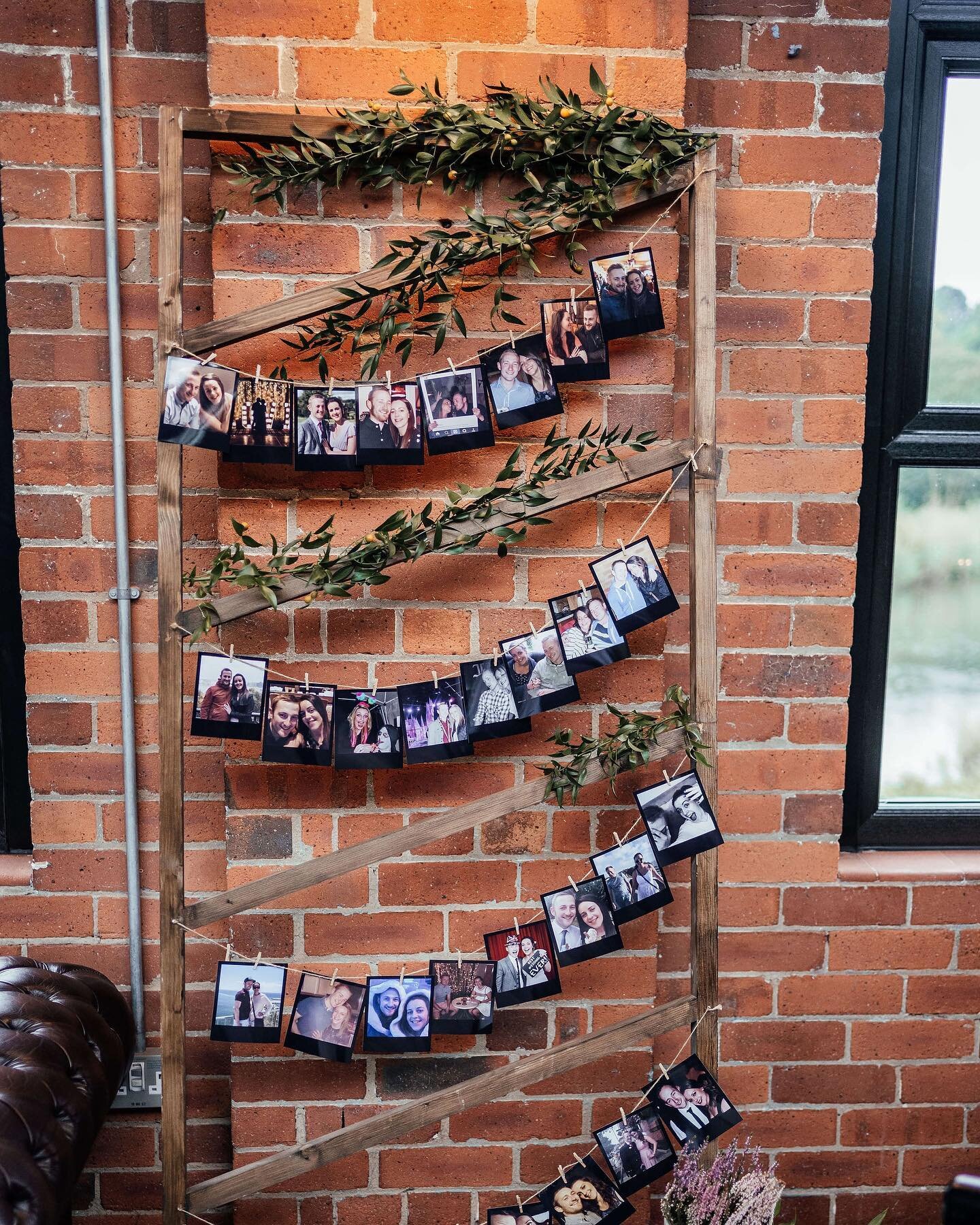 Photo displays. 📸 A little detail for an extra special personal touch. A simple decor piece to make a corner of your venue that extra bit special. 
.
. 
Photo but @joss_denham_photography  #weddingphotos #photodisplay #rusticphotodisplay #weddingdec