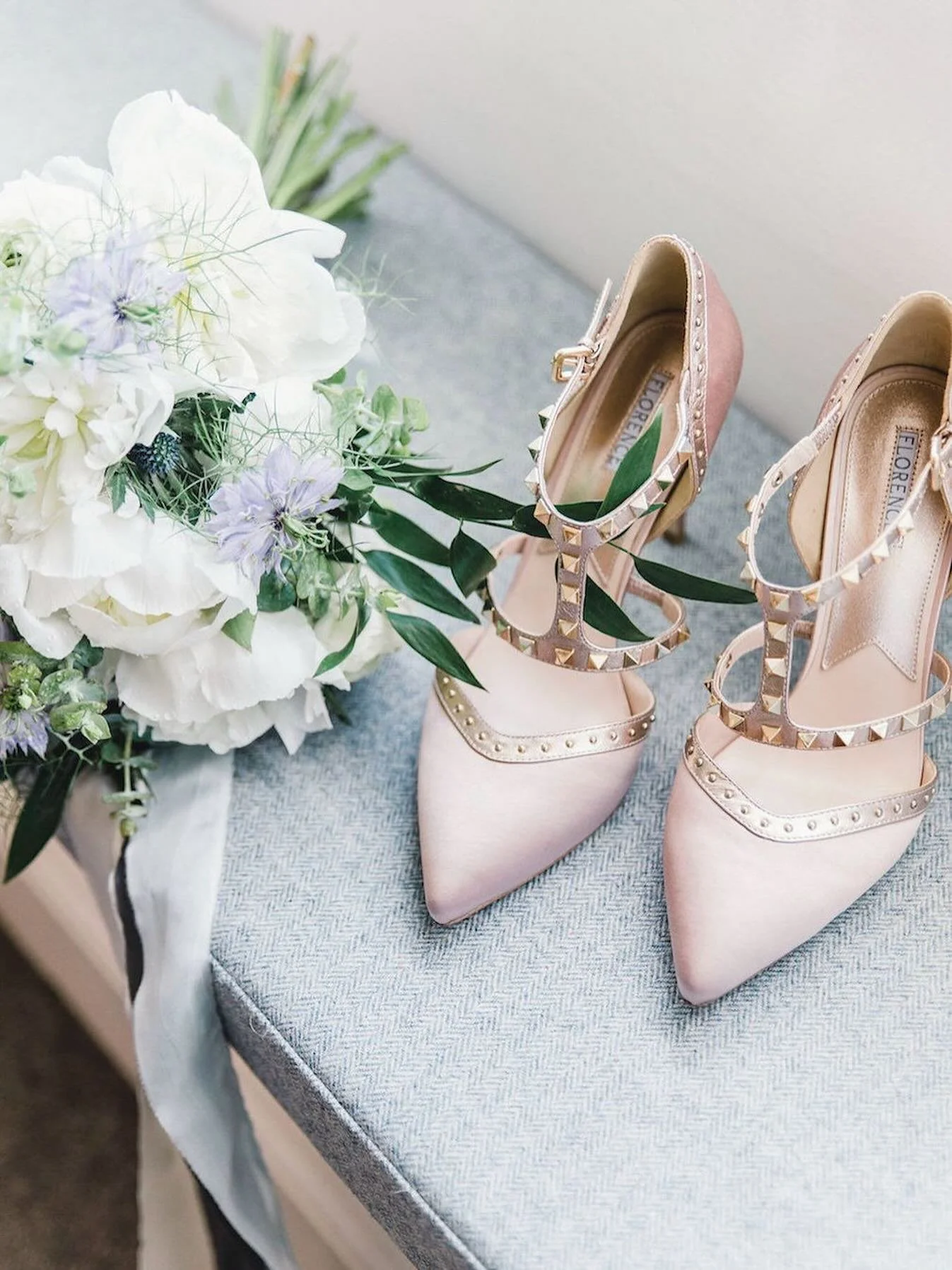 Shoes Shoes Shoes ✨

One of the things I will always recommend to my couples is &hellip; wear your shoes in! 

Not to sound like a nagging mum on the first day of school - but those shoes will carry you through a whole day of walking, standing and da