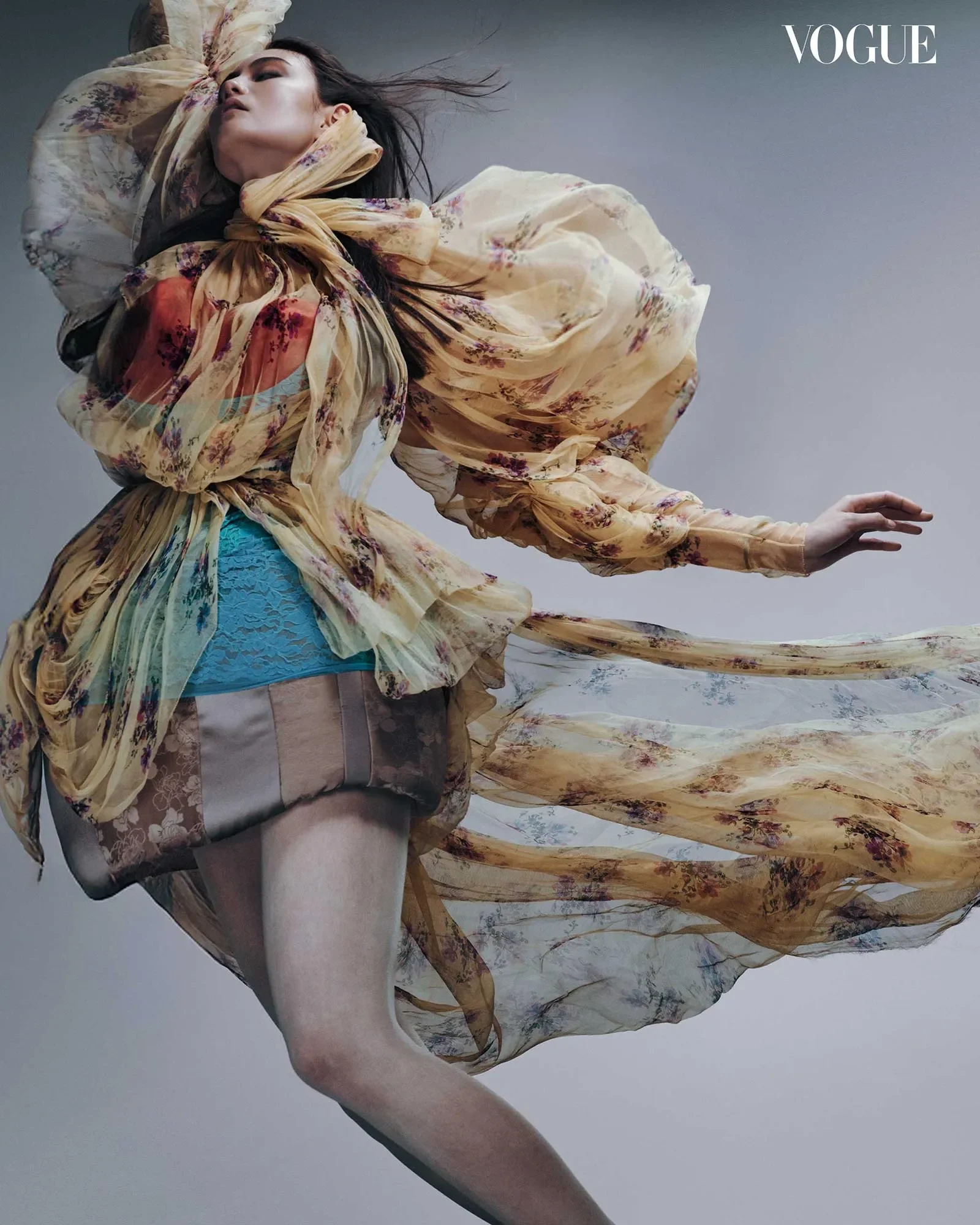 daniela-mattia-holm-movement-fashion-vogue-philippines-2.webp