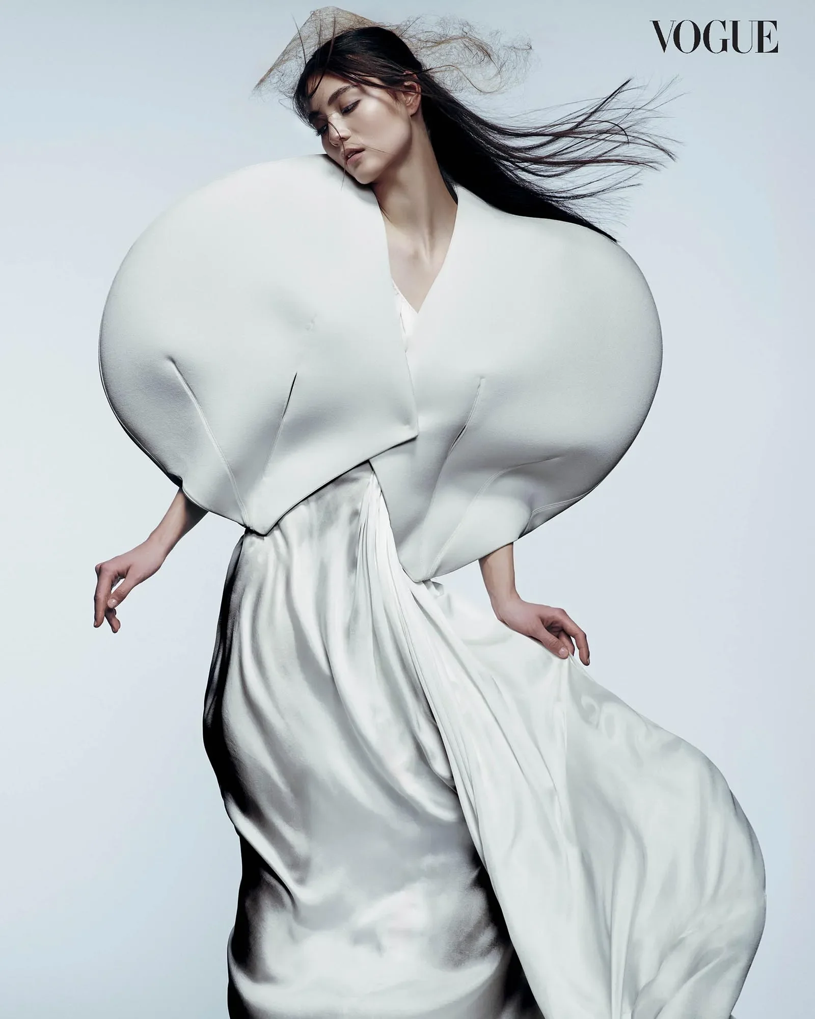 VOGUE_PHILIPPINES_2026_JUNE-JULY_MATTIA_DANIELA_4.webp