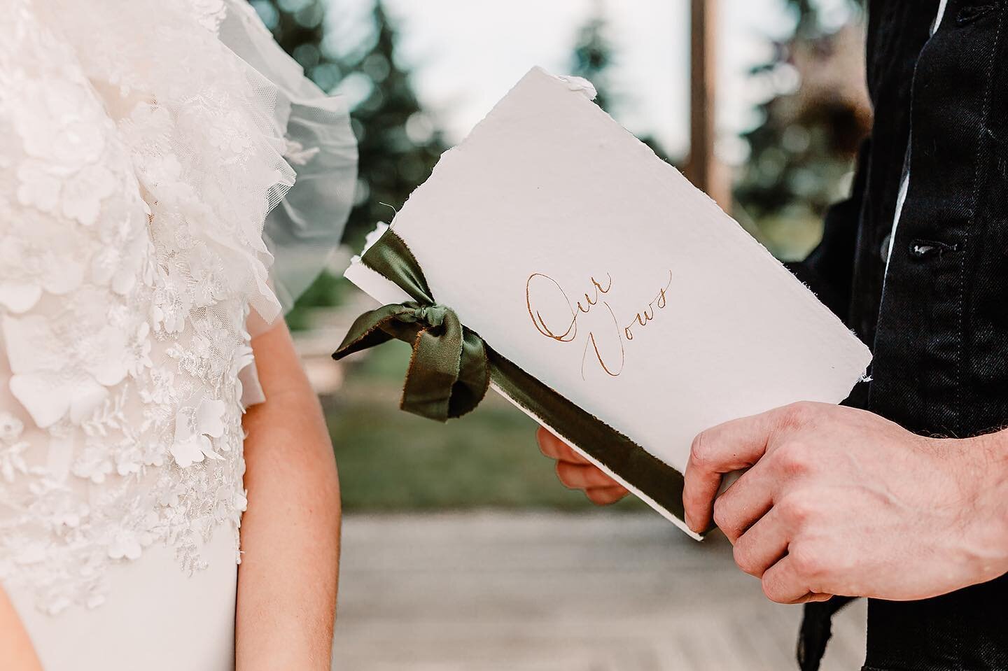 Vow books are ALL OVER my studio recently while we gear up to offer them for sale on our website soon!  Check out this beautiful boho eclectic shoot featured on @rockymtnbride today for more goodies!
&bull;
Creative Team:

Planning @heather_johnston_