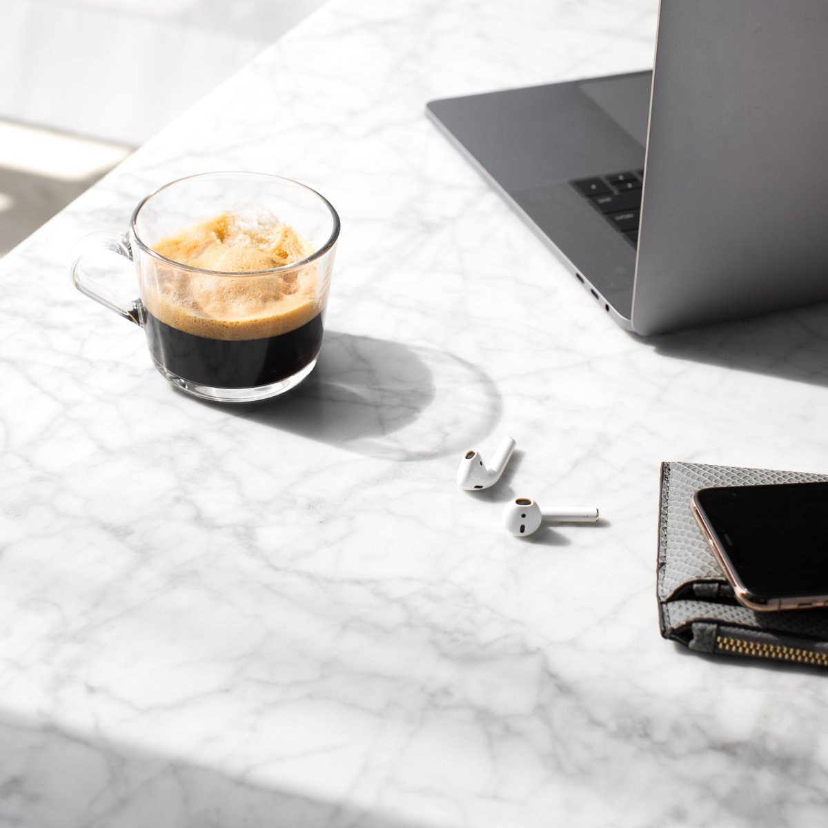 How to Become a Virtual Assistant With the Experience You Already Have