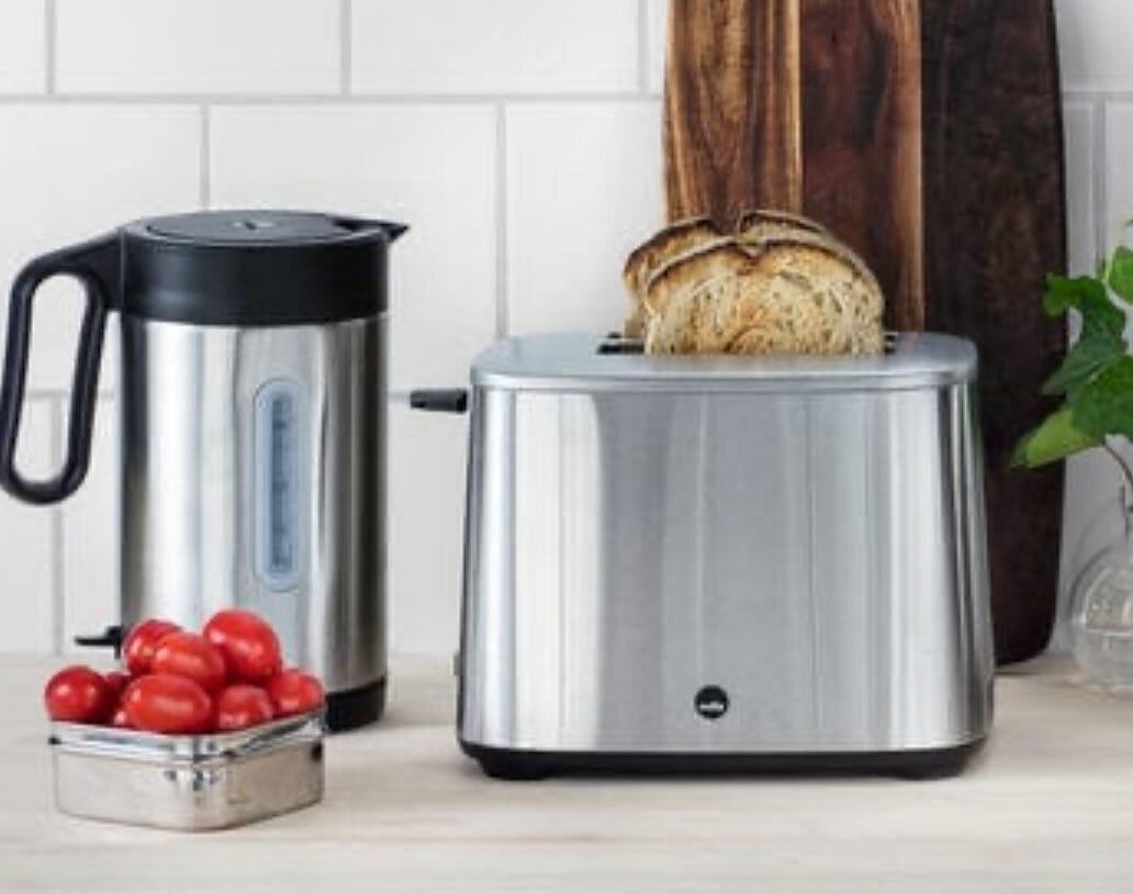 Start your day in the best possible way with the Wilfa Premium Toaster, which comes in silver or black. 

This stunning design looks great in any kitchen and switches easily between toasting settings so the whole family can enjoy their toast, just th
