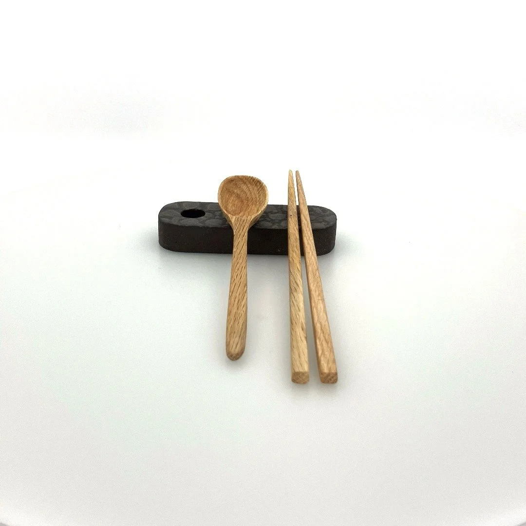 Hiroe Hanazono: Bud Vase/Chopstick Rest