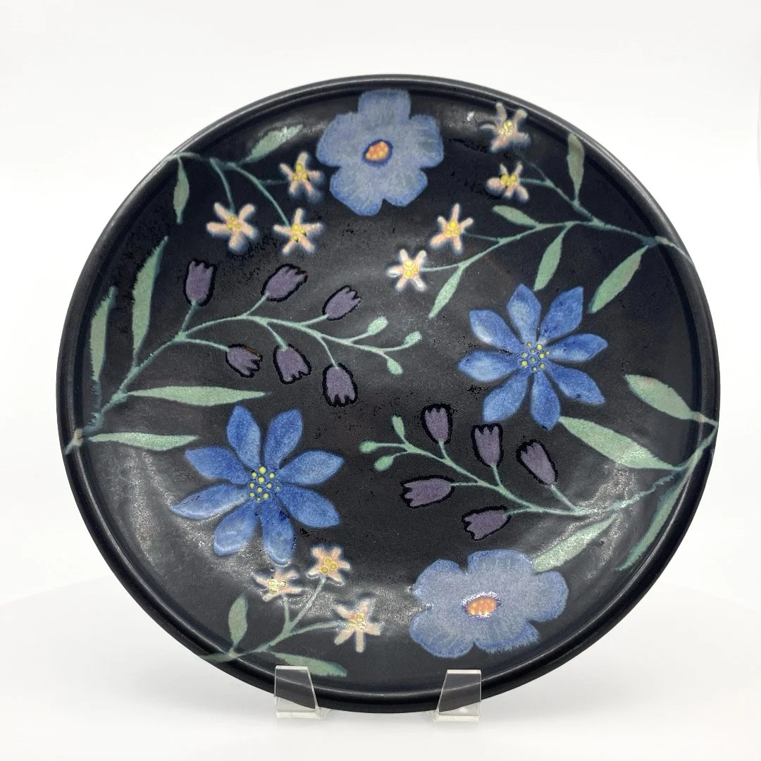 Ruth Easterbrook: Serving Bowl