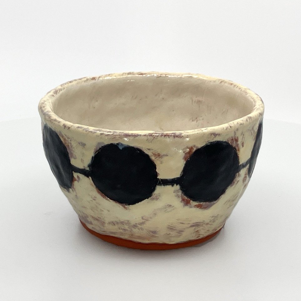 Holly Walker: Round soup bowl, black dots and chain