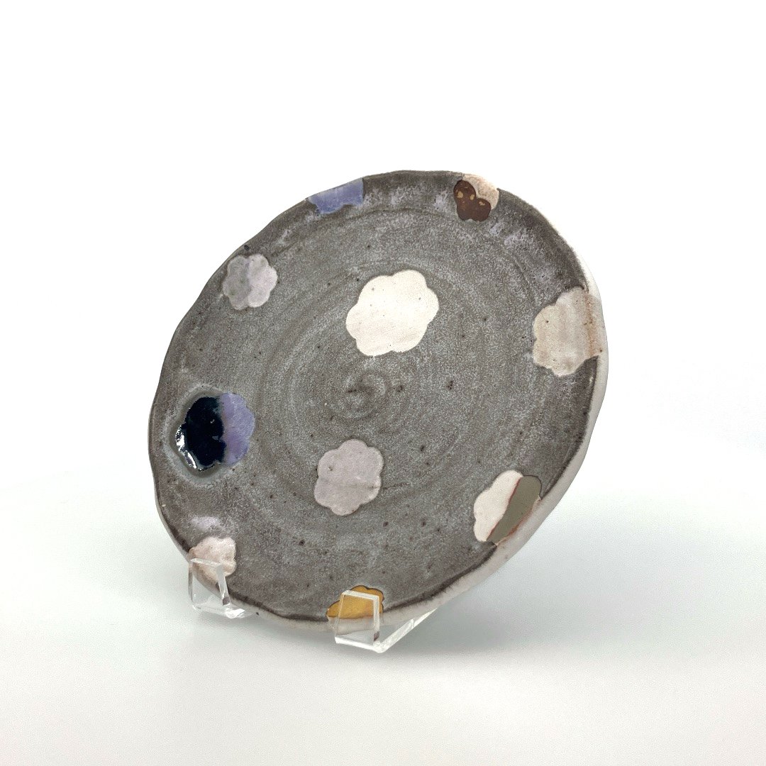 Sanam Emami: Side plate with floating patterns