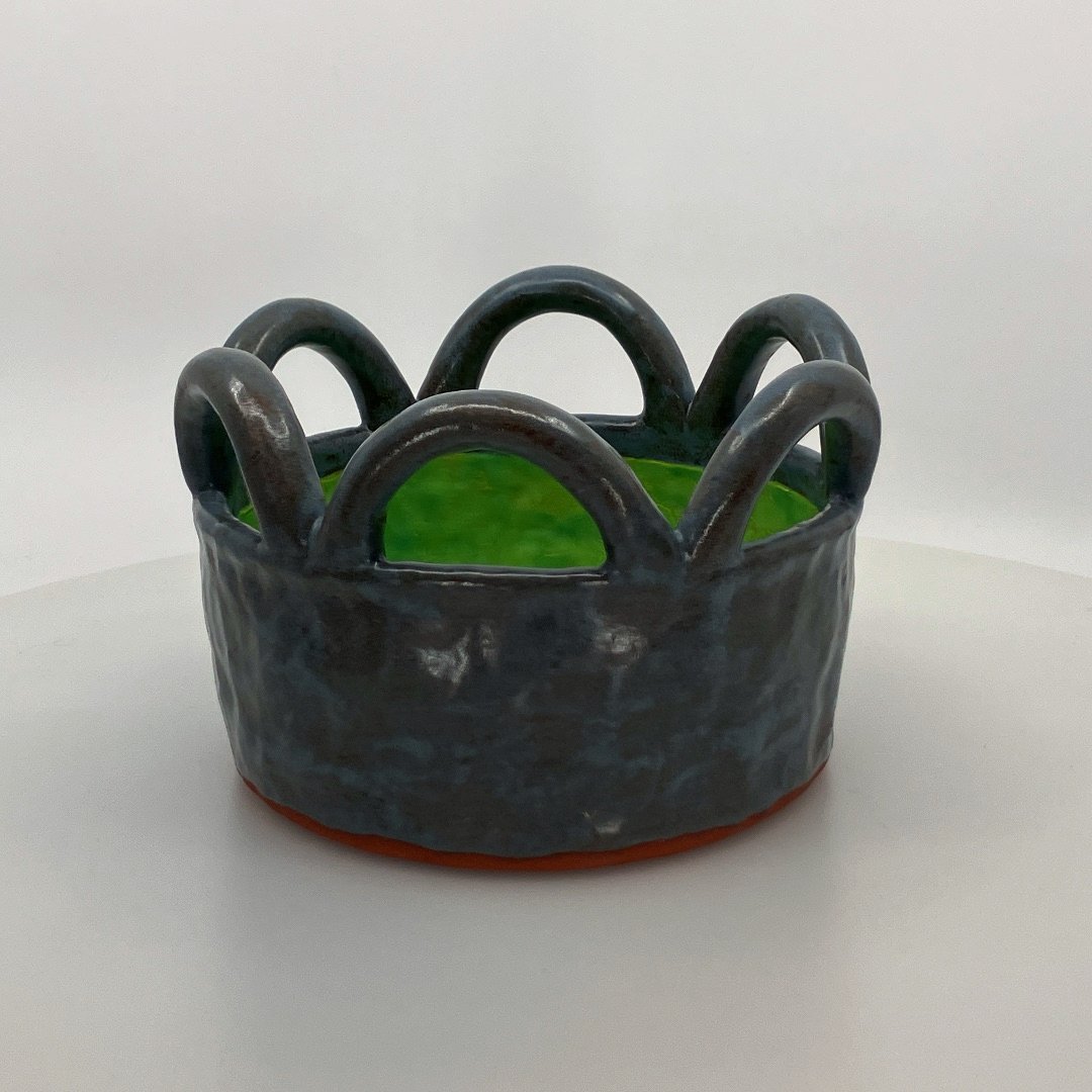 Holly Walker: Biscuit Bowl