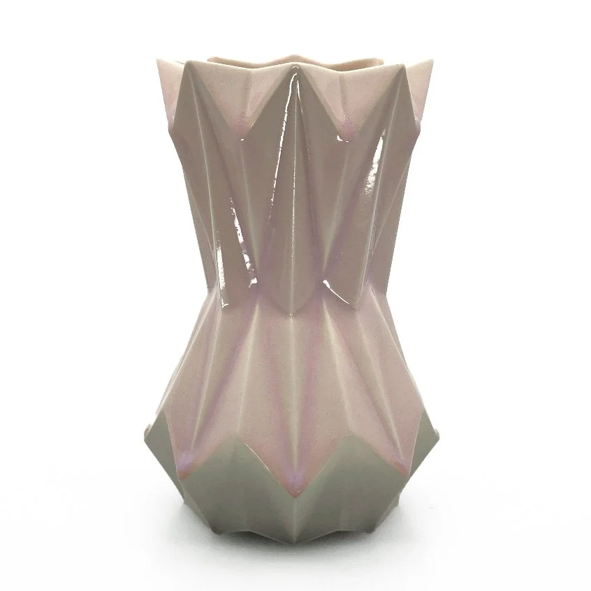 Hannah Thompsett: Pink Vase