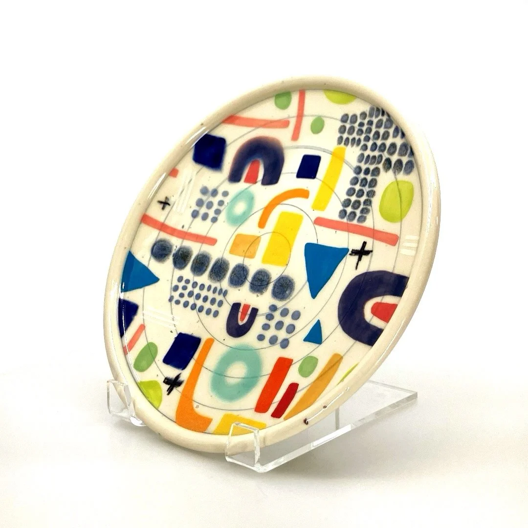 Didem Mert: Rain-Bubbly Din Din Plate