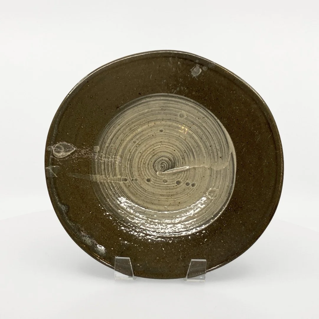 Sean O'Connell: Brushed Slip Dinner Plate