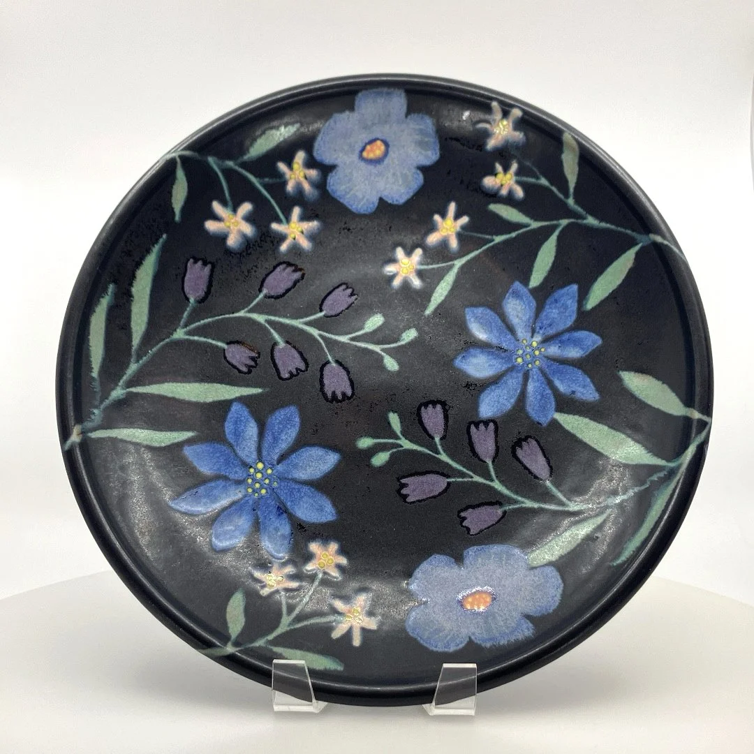 Ruth Easterbrook: Serving Bowl
