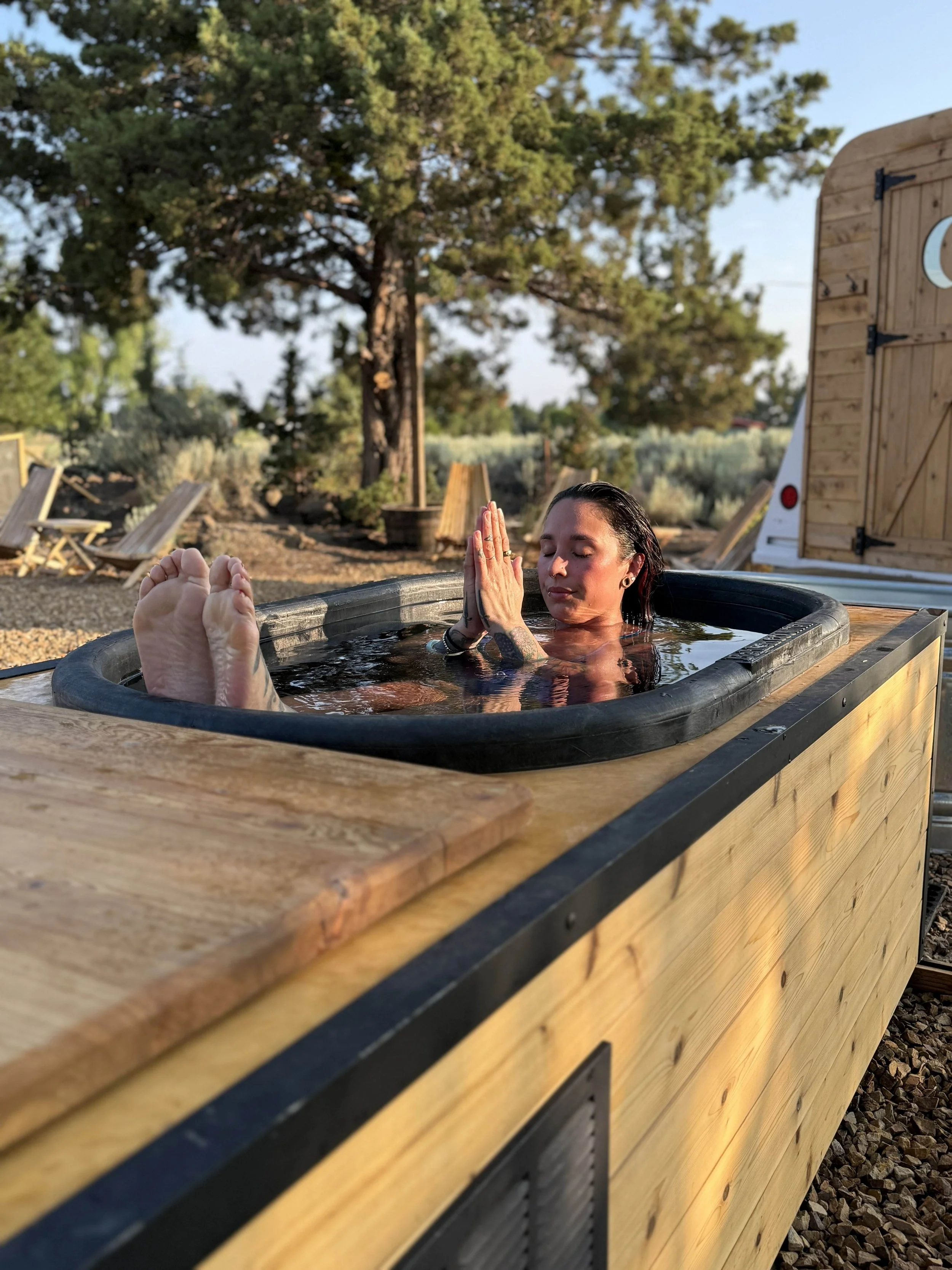 Breath &amp; Contrast: A Somatic Journey of Connection