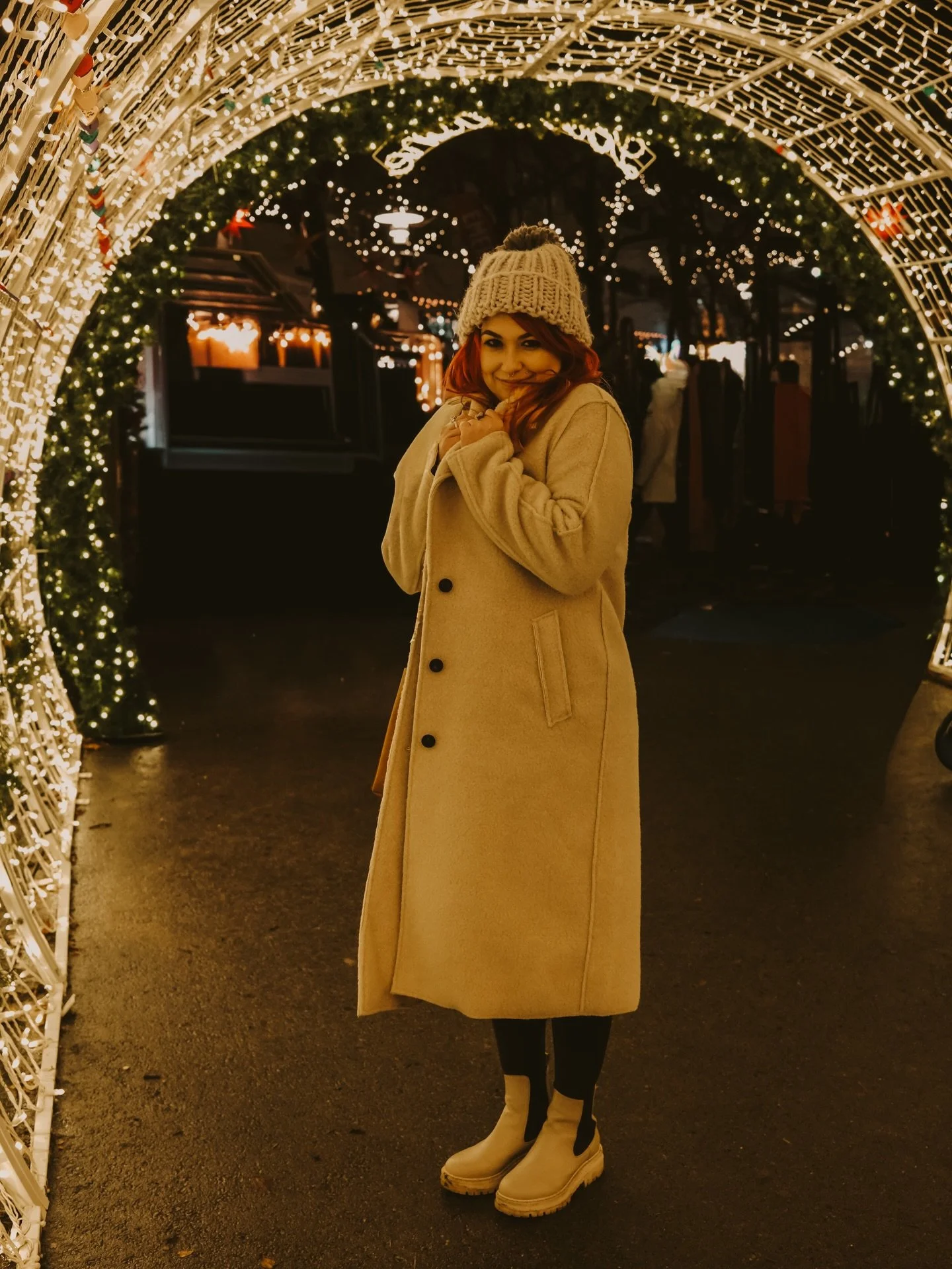 Welcome to December! 🎄 Christmas in Seattle just hits different. The @seattlechristmas market felt like being transported to Europe. With all the festive lights, yummy food, and music. It was so magical and we had more fun than we should have on the