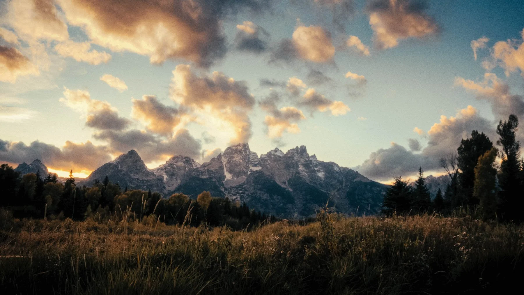 102226_JacksonHole_Stills_17-3.jpg