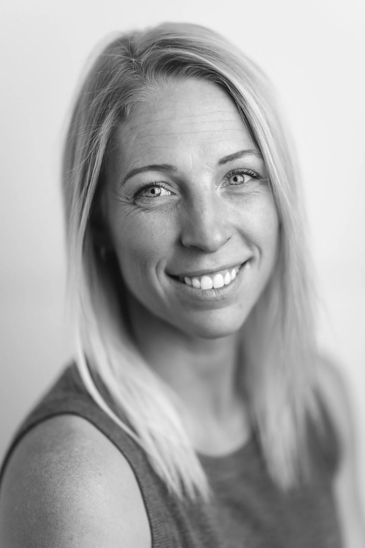 100926_tdr_LandonJen_38.jpg