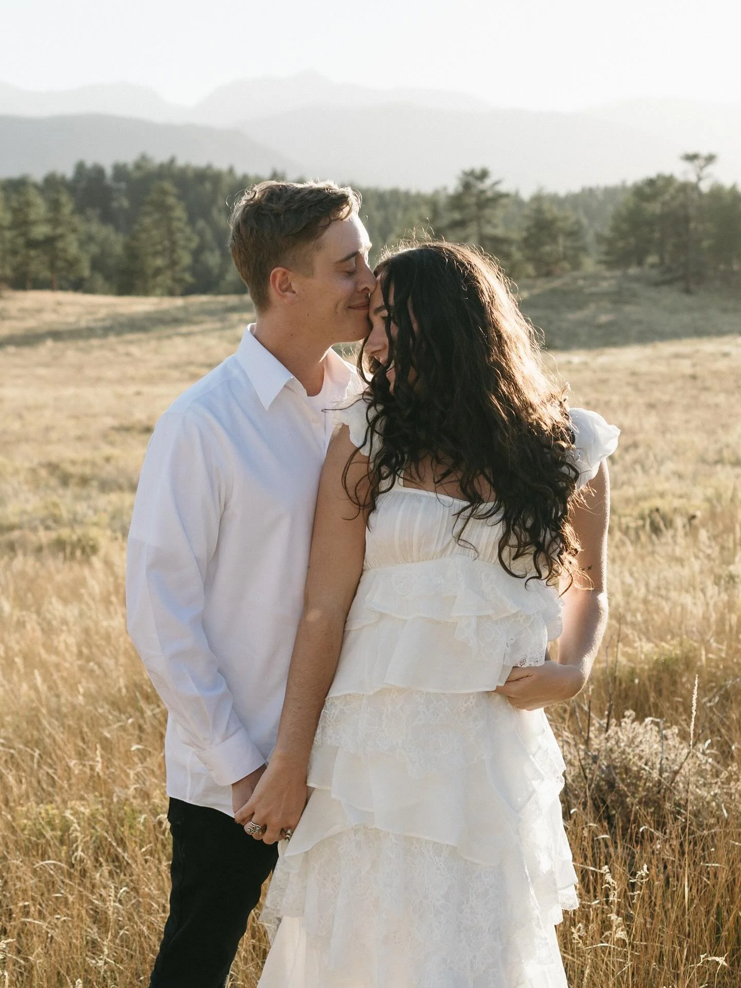 Running around Colorado capturing love will forever be one of my favorite things&hellip;