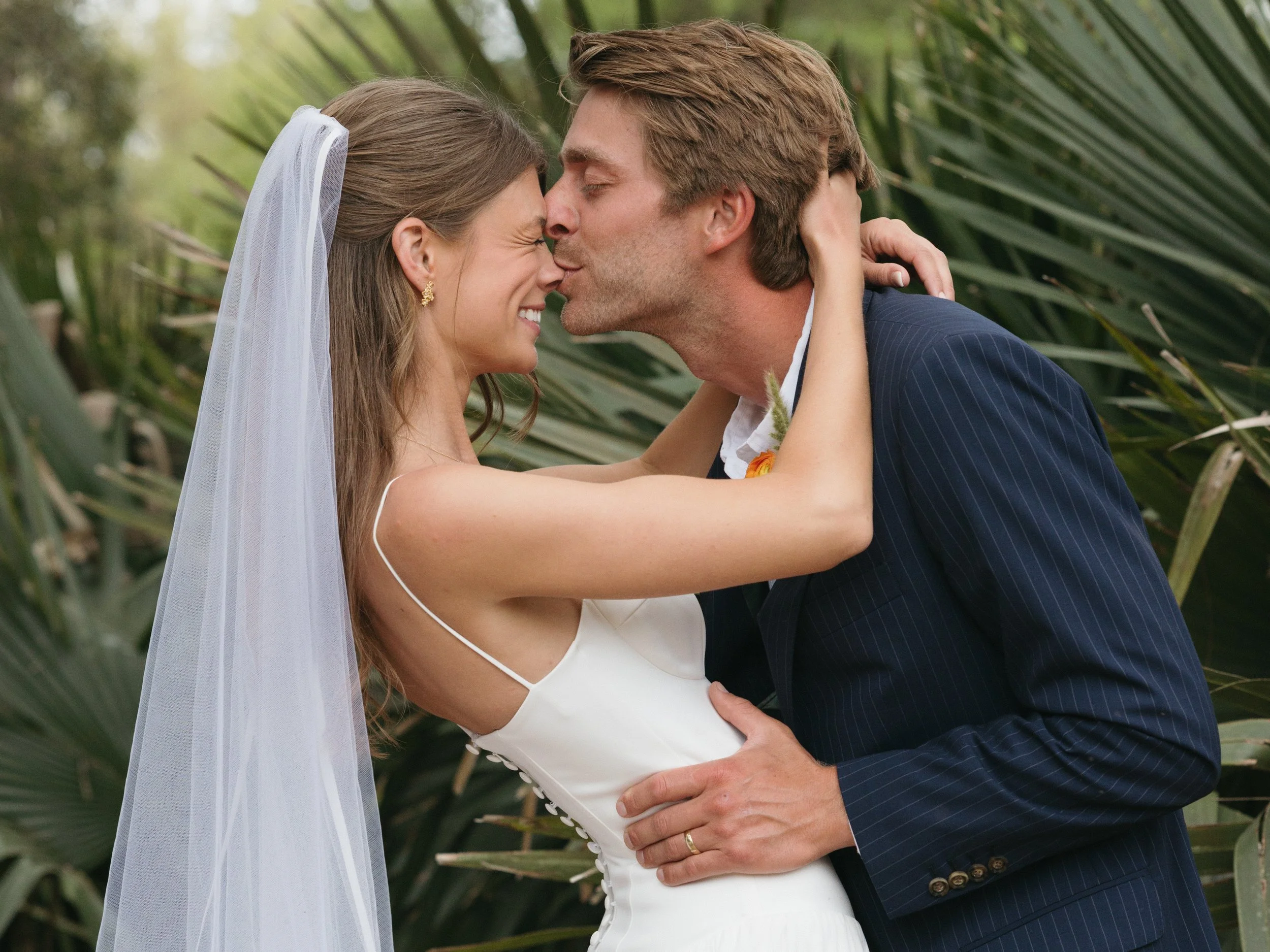 A Colorful Spring Charleston, SC Wedding // Clay + Claire