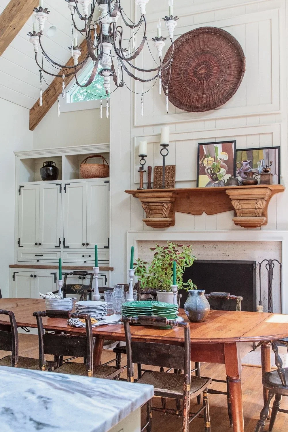 How to design a breakfast nook that feels cozy, intentional, and made for lingering