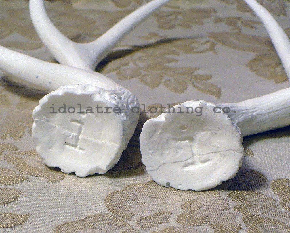 https://i.etsystatic.com/5355908/r/il/e100e7/769638236/il_fullxfull.769638236_r7i2.jpg