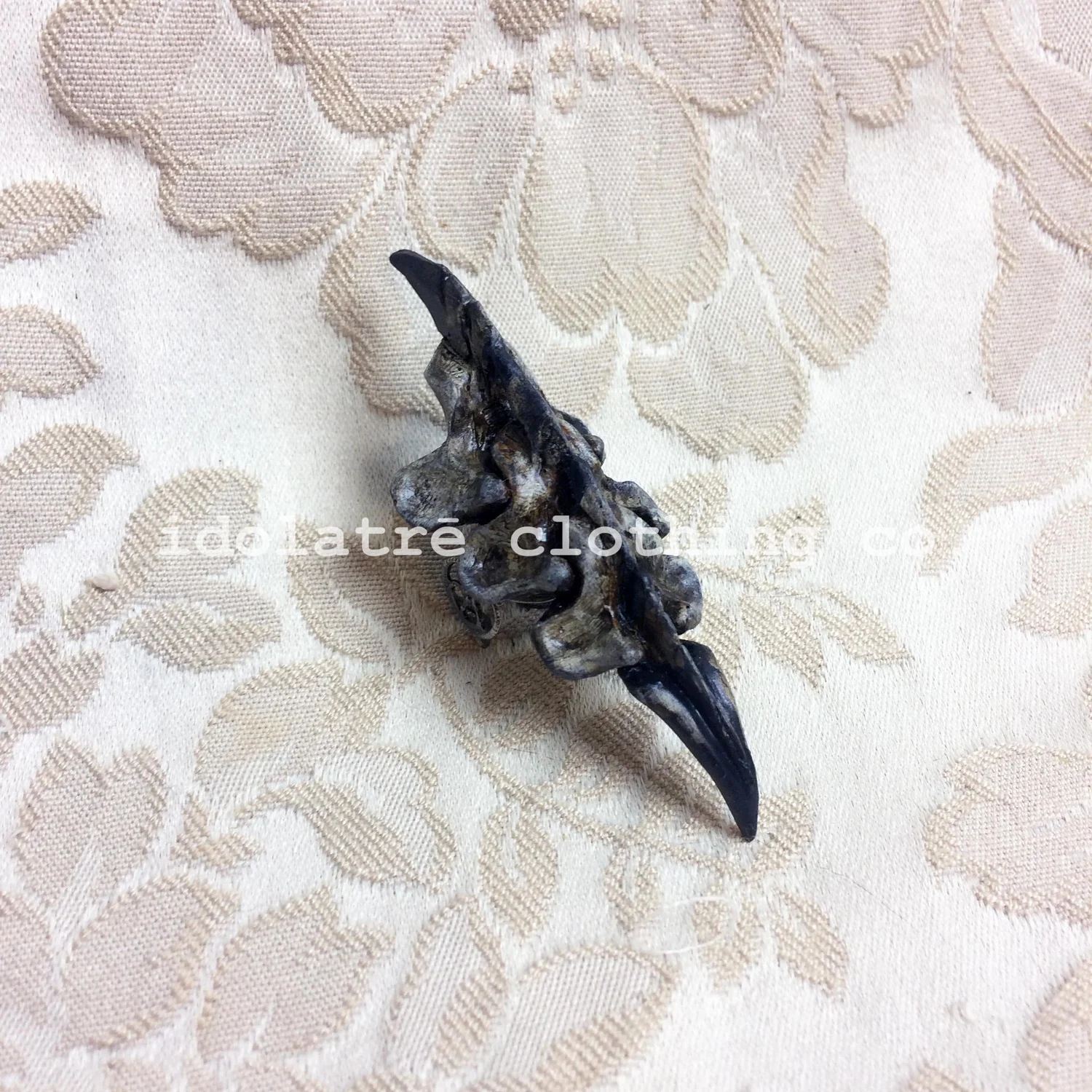 Witch Queen Vertebrae Fantasy Claw Rings — idolatrē display picture 3