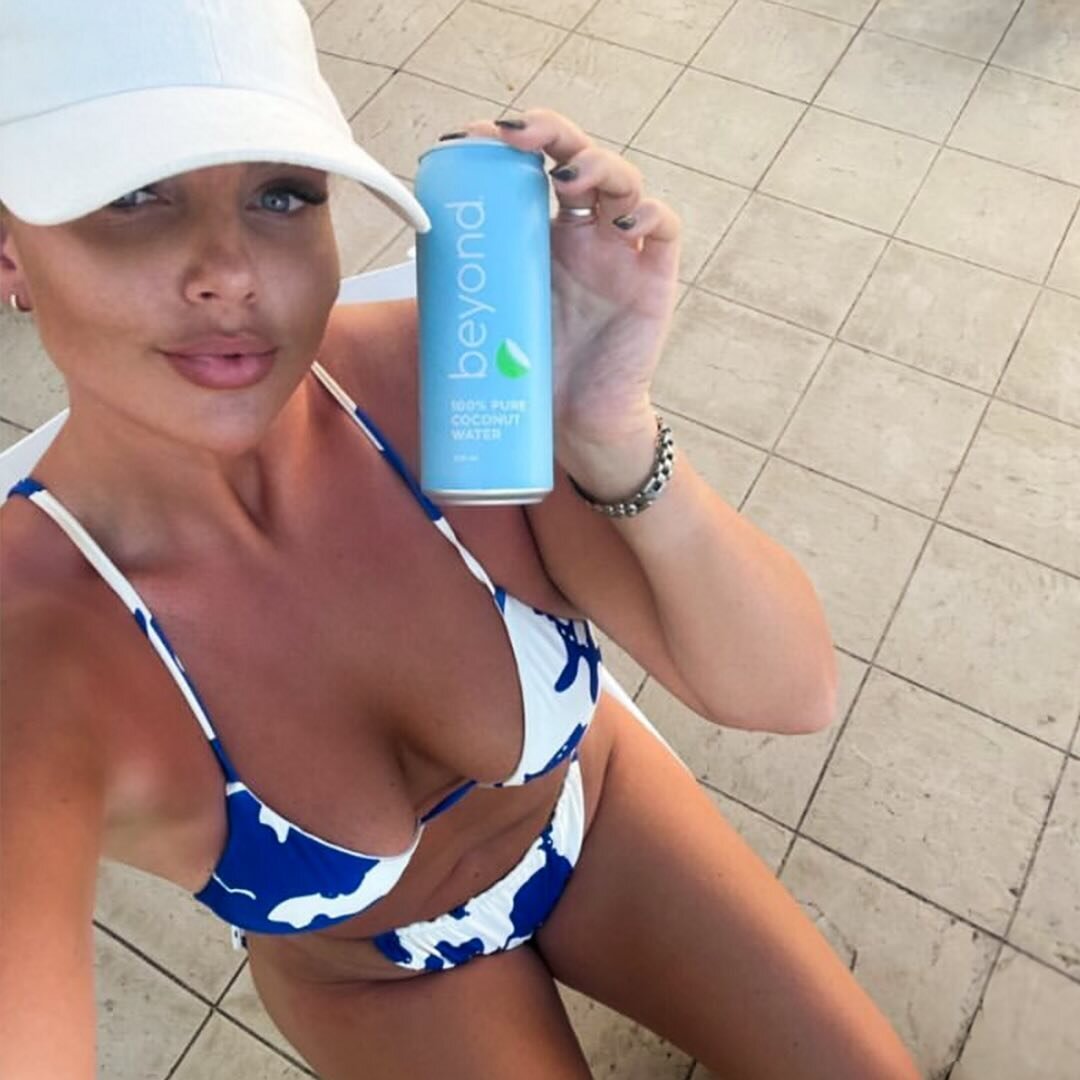 @yvettecollis enjoying every last drop! 🥥🙈

#beyond #beyondcoconutwater #coconutwater #hydrate #lifestyle #healthychoices