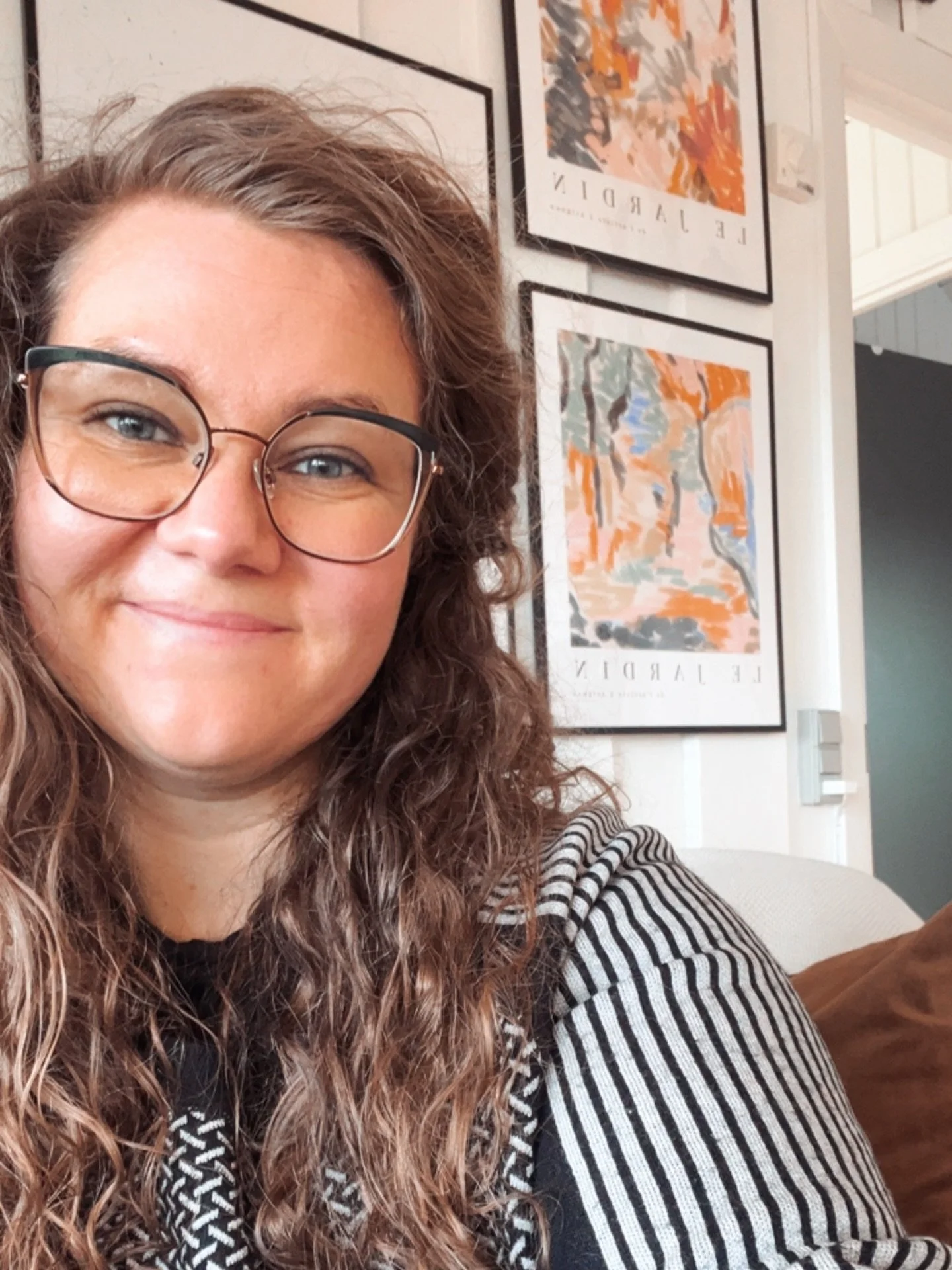 I dag har jeg lukket kontoret. 

Vi f&aring;r havemand i sommerhuset - s&aring; vi kan f&aring; styr p&aring; vores k&aelig;mpe hybenh&aelig;kke inden den springer ud (og inden sommerhuset er lejet ud rigtig l&aelig;nge) 

Det er noget af det, jeg el