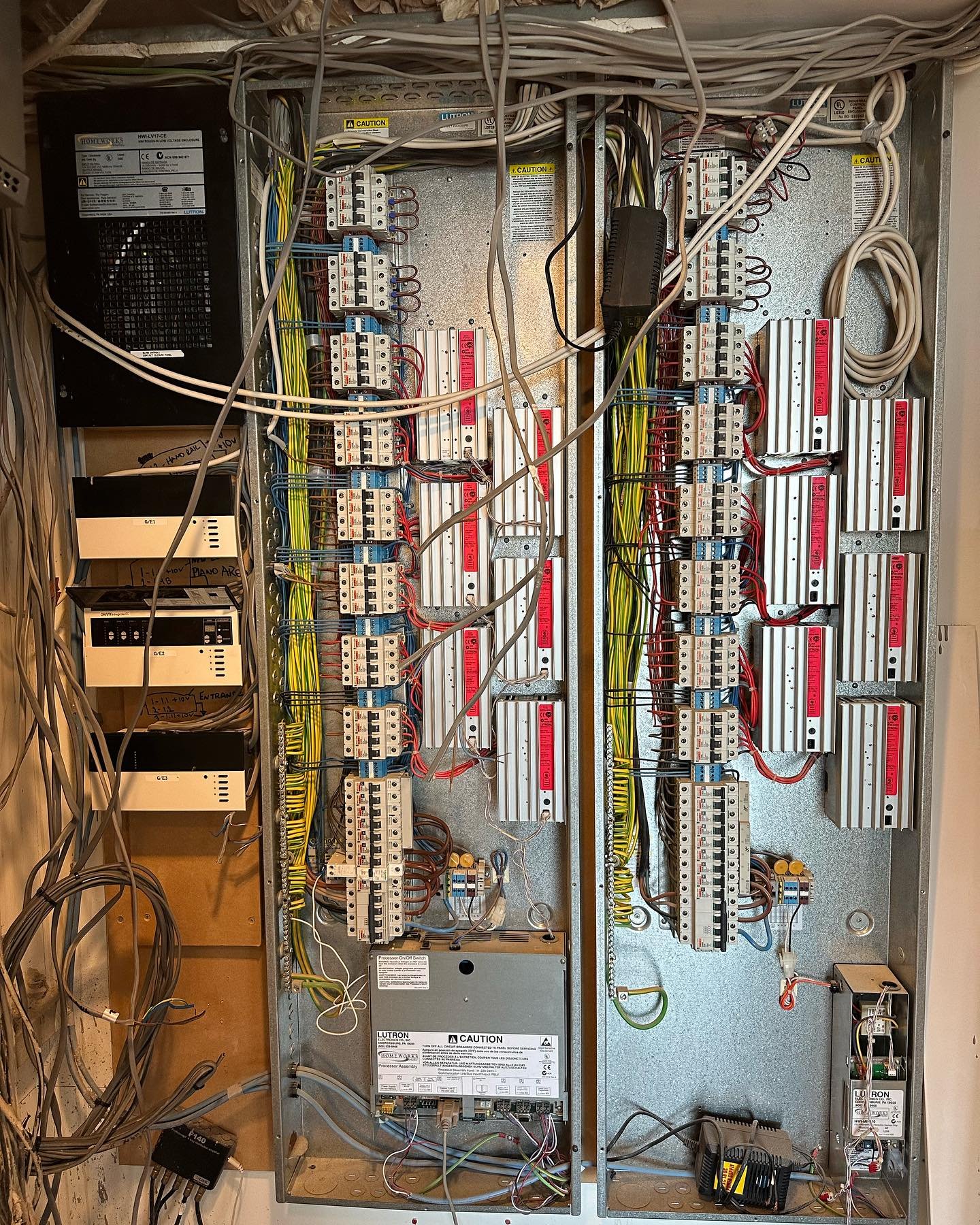 It&rsquo;s not the prettiest install but it&rsquo;s a whole heap SAFER, plus the dimming works much better with LED fittings. We recently carried out an upgrade to this @lutronelectronics system to provide better dimming of modern LEDs, provide good 