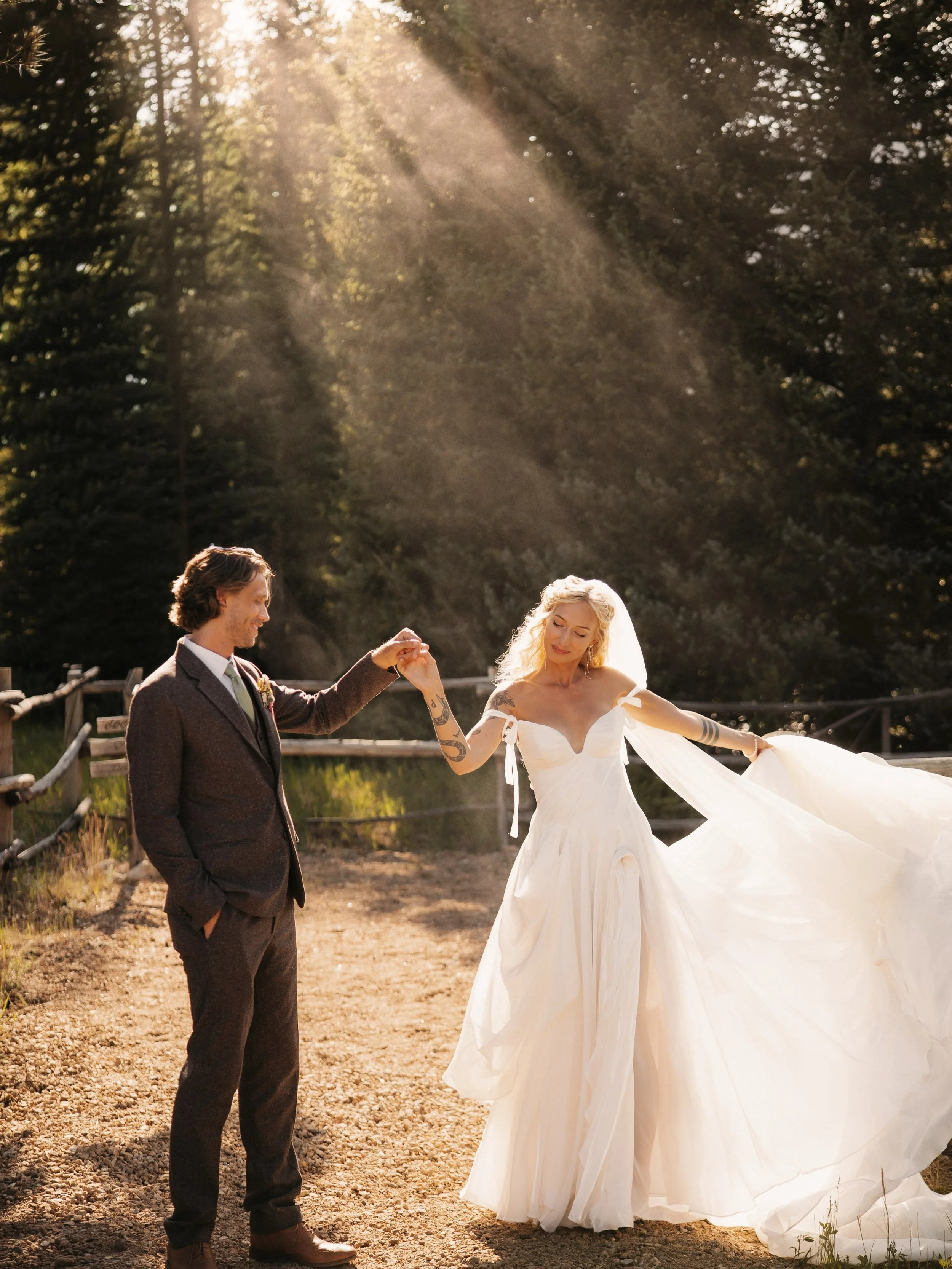 Sunlight, wildflowers, and that once in a lifetime type of love. A perfect July wedding in the mountains. 
#coloradoweddingphotographer #estesparkweddingphotographer #estesparkphotographer #estesparkwedding #denverweddingphotographer