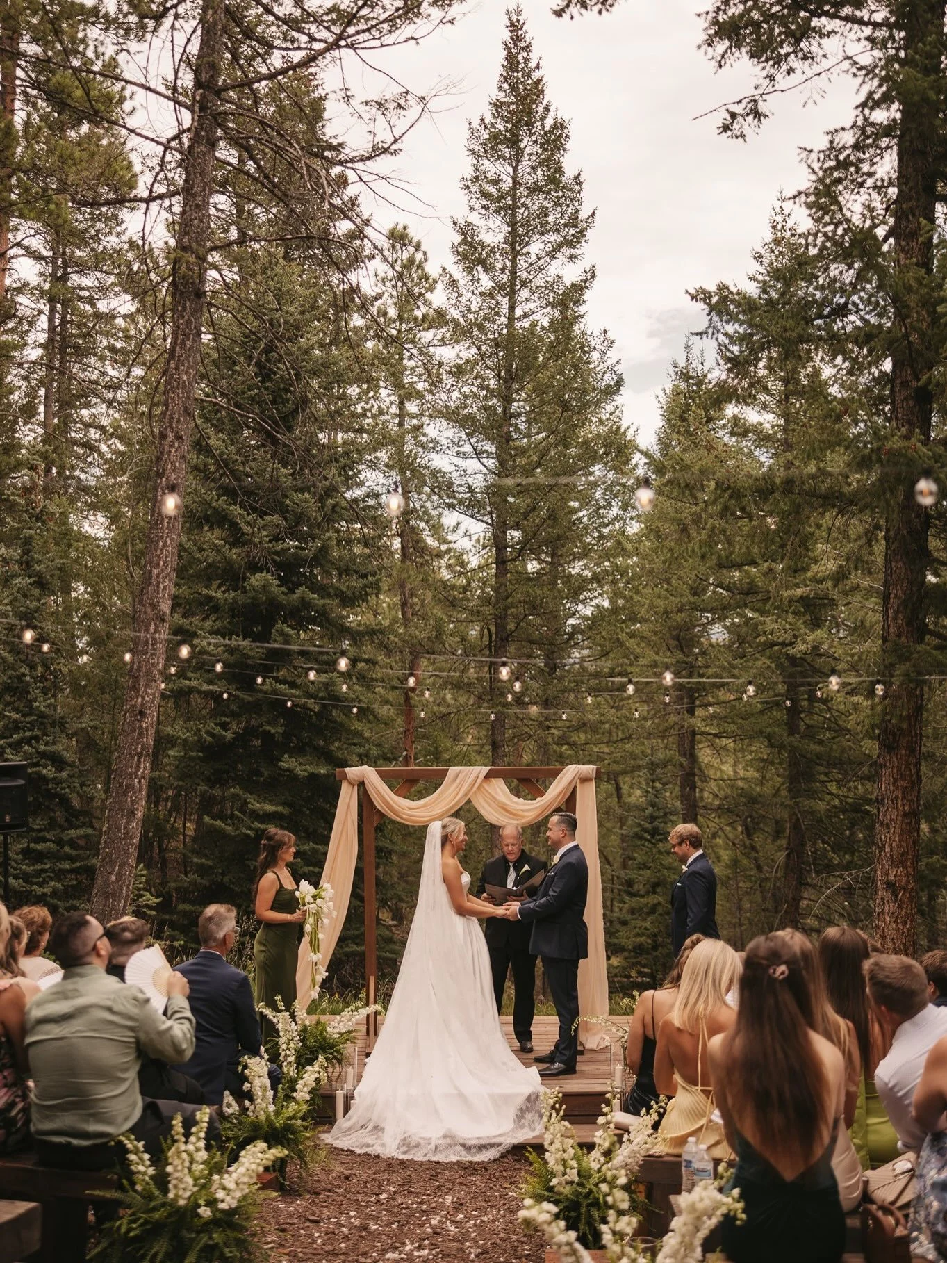 If you&rsquo;re looking for inspo for a down to earth wedding&mdash; Lilian and Ryan were a perfect example of that. Intimate, intentional, emotional&mdash; a wedding that was more of an experience than a show. One with carefully written vows and hei