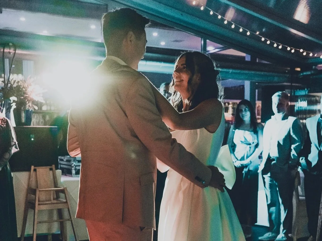 Hochzeitsfotograf Bonn und Umgebung | Marius Barthelmess Fotografie | Hochzeitstanz am Abend