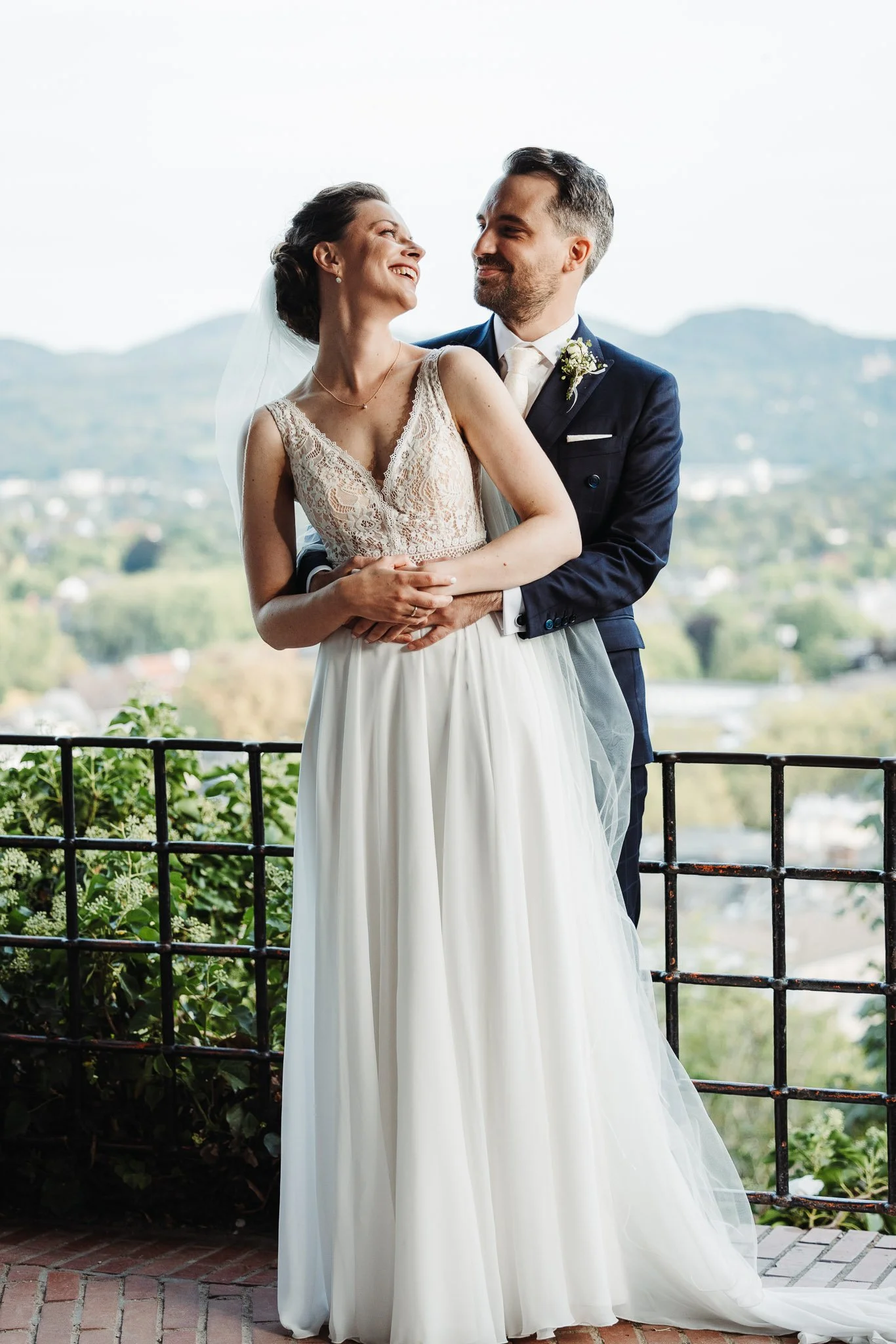 Hochzeitsfotograf Bonn und Umgebung | Marius Barthelmess Fotografie | Godesburg / Feier / Wedding